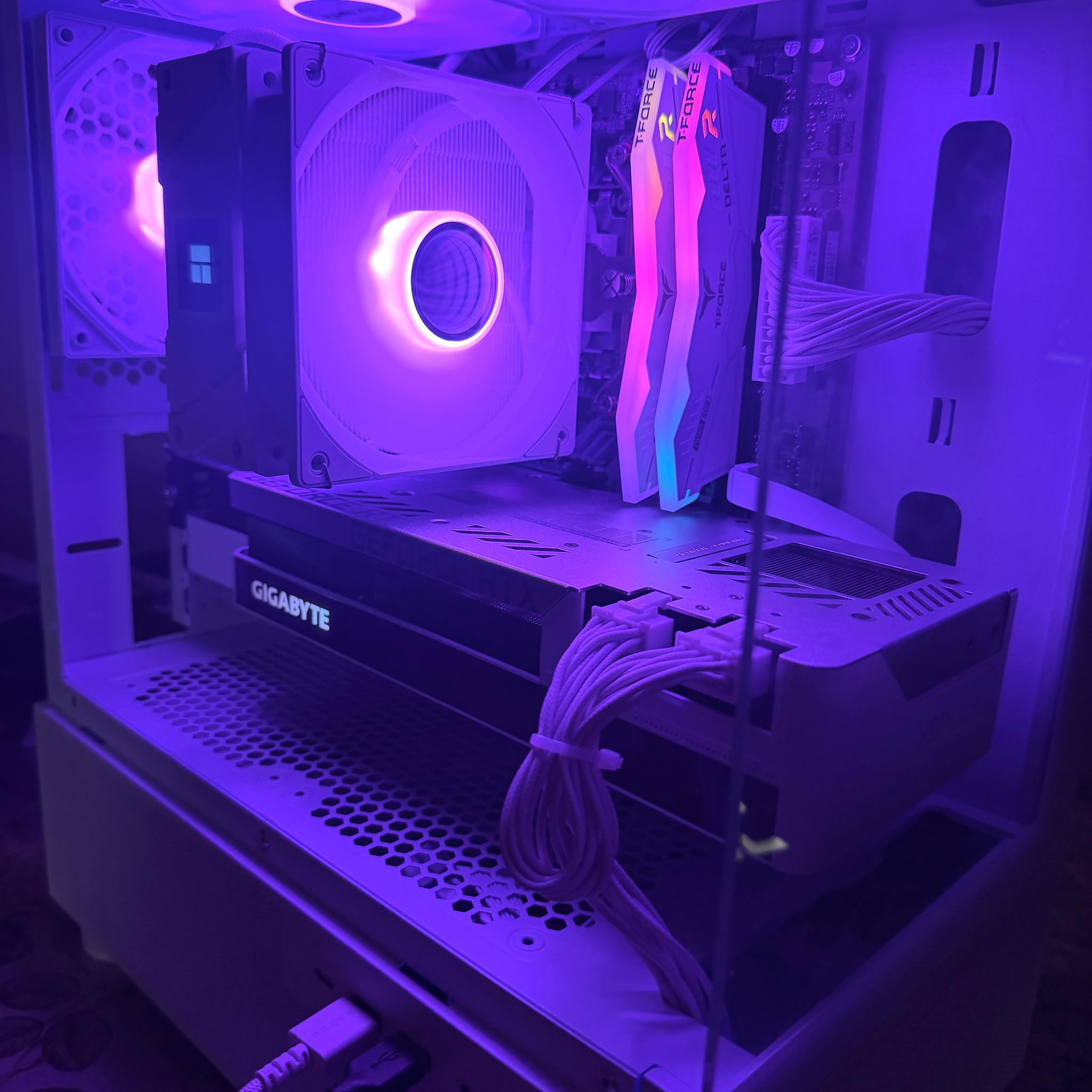 WHITE 3080 Gaming PC | RTX 3080 | 16GB DDR5 | 9600x | 1TB Storage | LCD DISPLAY Cooler