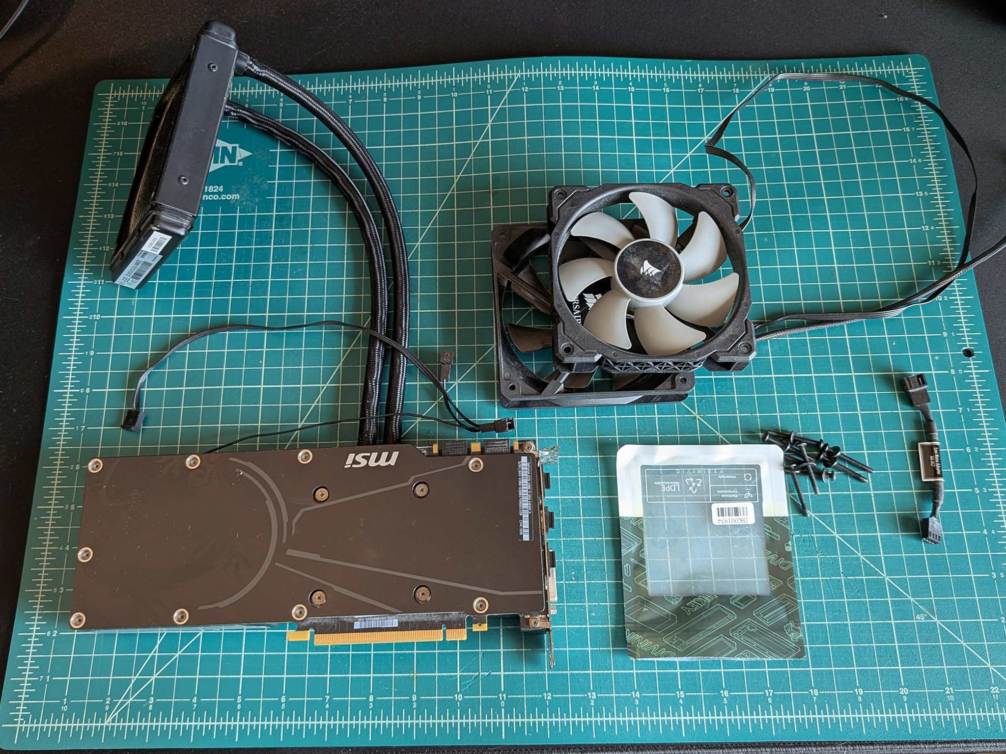 MSI+Corsair GeForce GTX 1080 Ti SEA HAWK X - For Parts