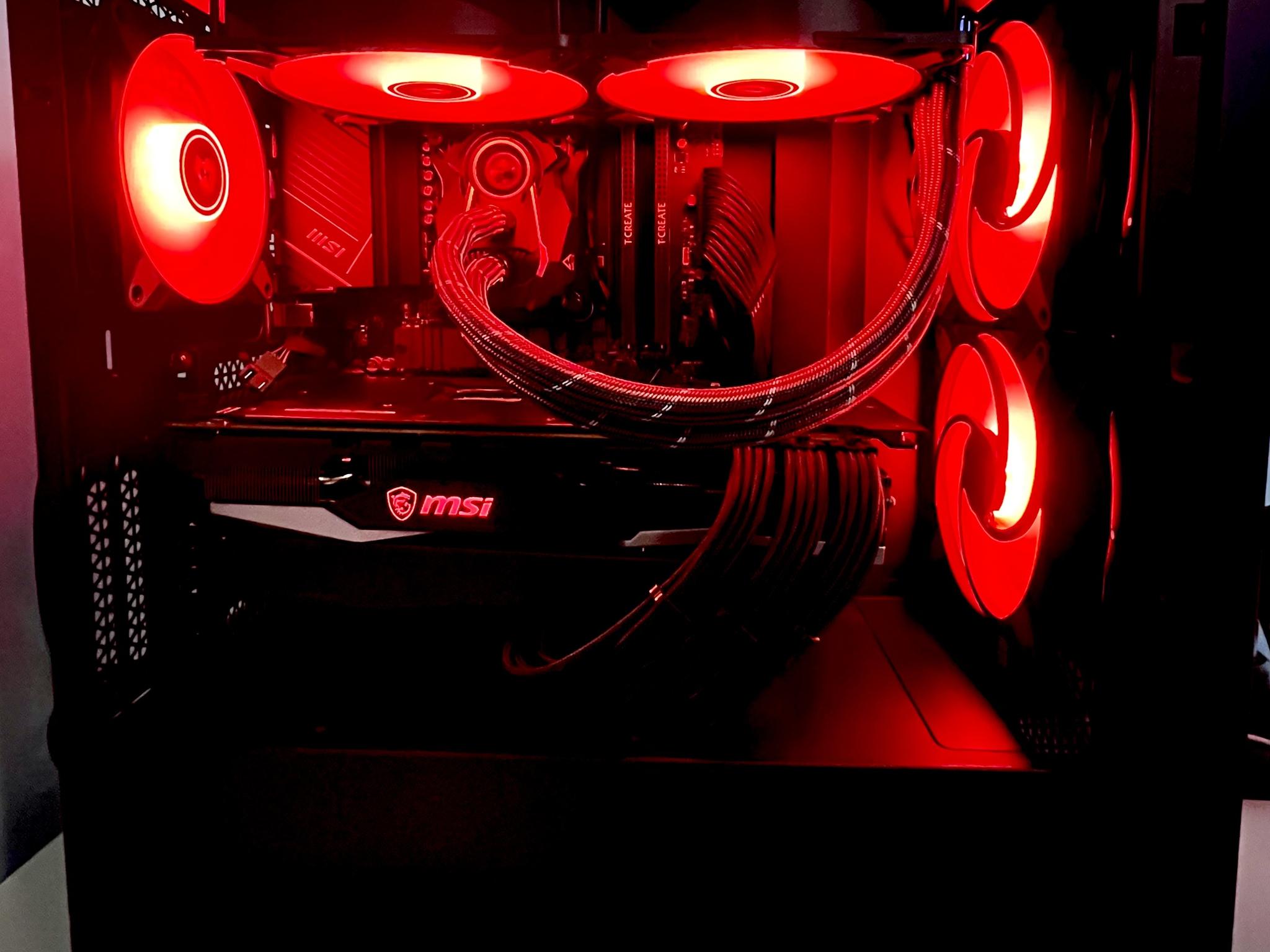 RX 7900 XTX w/ Ryzen 7 7700X - 4K Gaming PC with RGB Fans