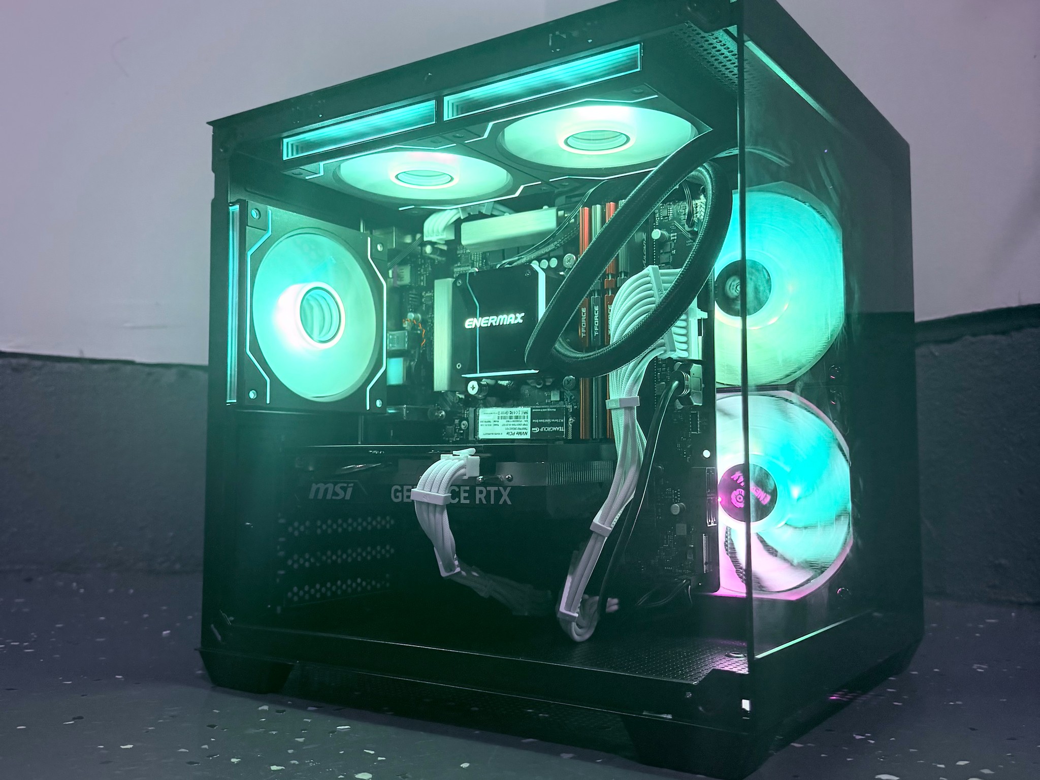 ❄️"Arctic Spectre"🌈 | 1080p Gaming | RTX 5060 | Ryzen 5 8400F | 16GB DDR5 | 1TB Storage