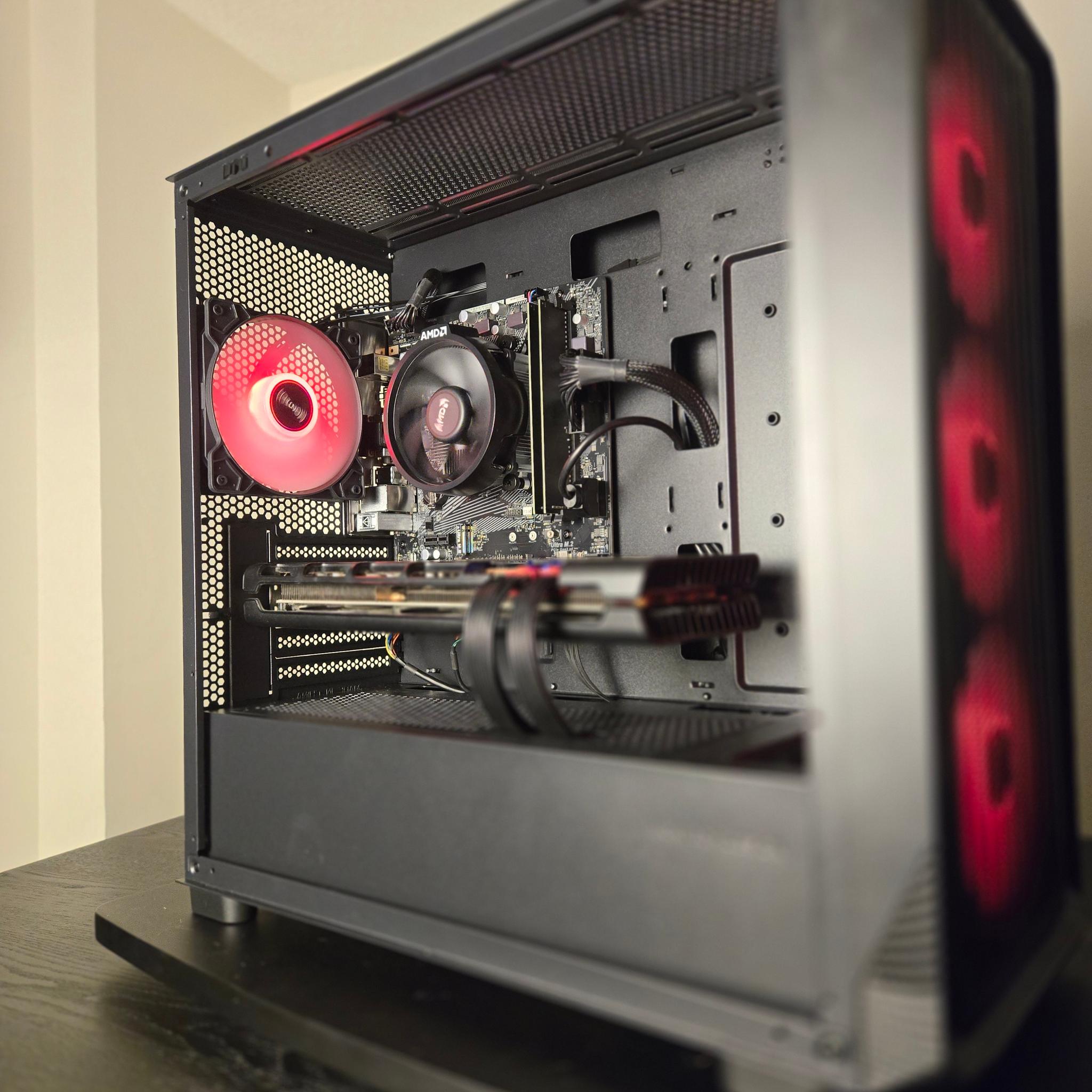 RX 5700 XT | Ryzen 5 5500 | 16gb DDR4 | 512gb Storage👏🏽