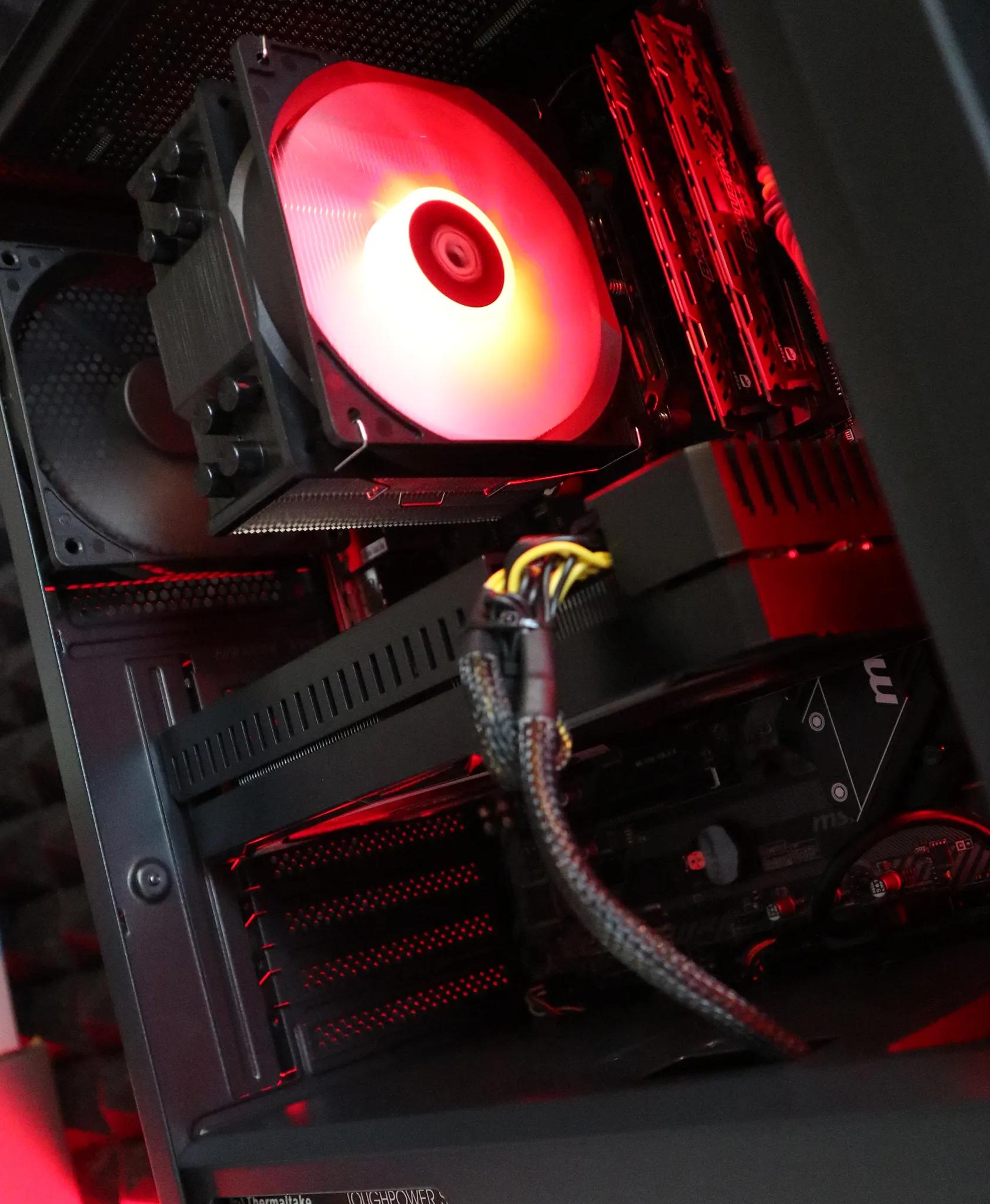 Type S | Ryzen 7 1700 / RX 5700 XT 8GB Gaming PC