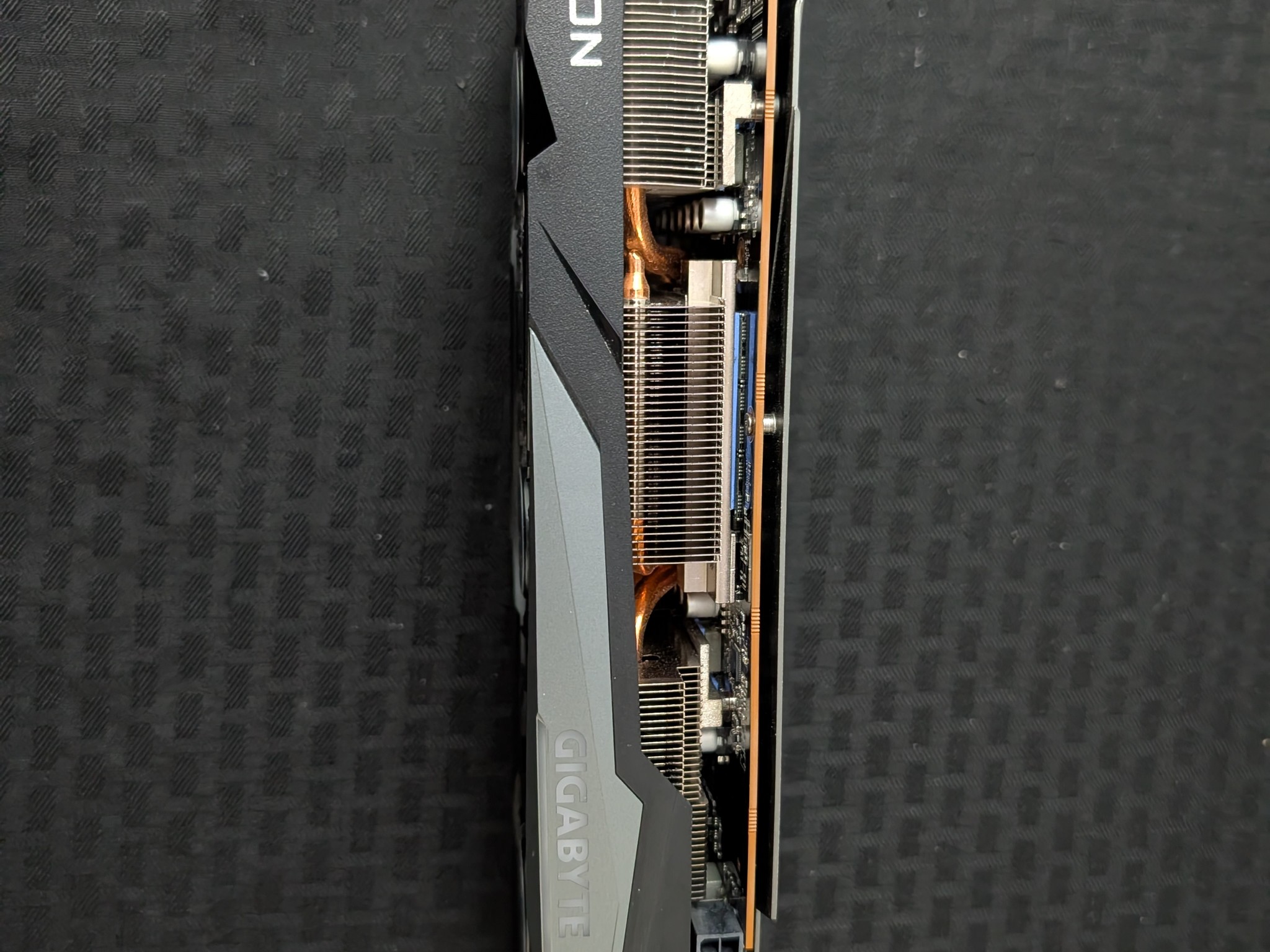 Gigabyte GAMING OC Radeon RX 6750 XT