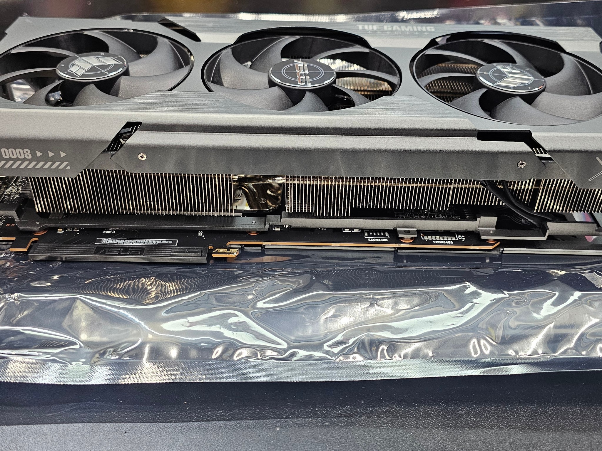 ASUS TUF 7900 XTX - Refurbished (never installed)