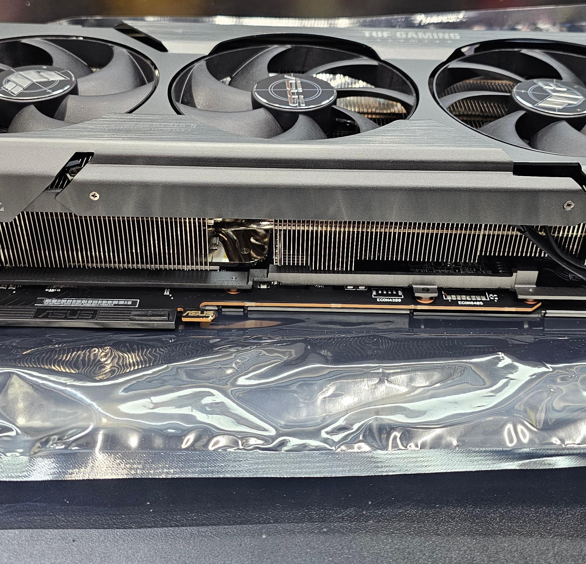 ASUS TUF 7900 XTX - Refurbished (never installed)