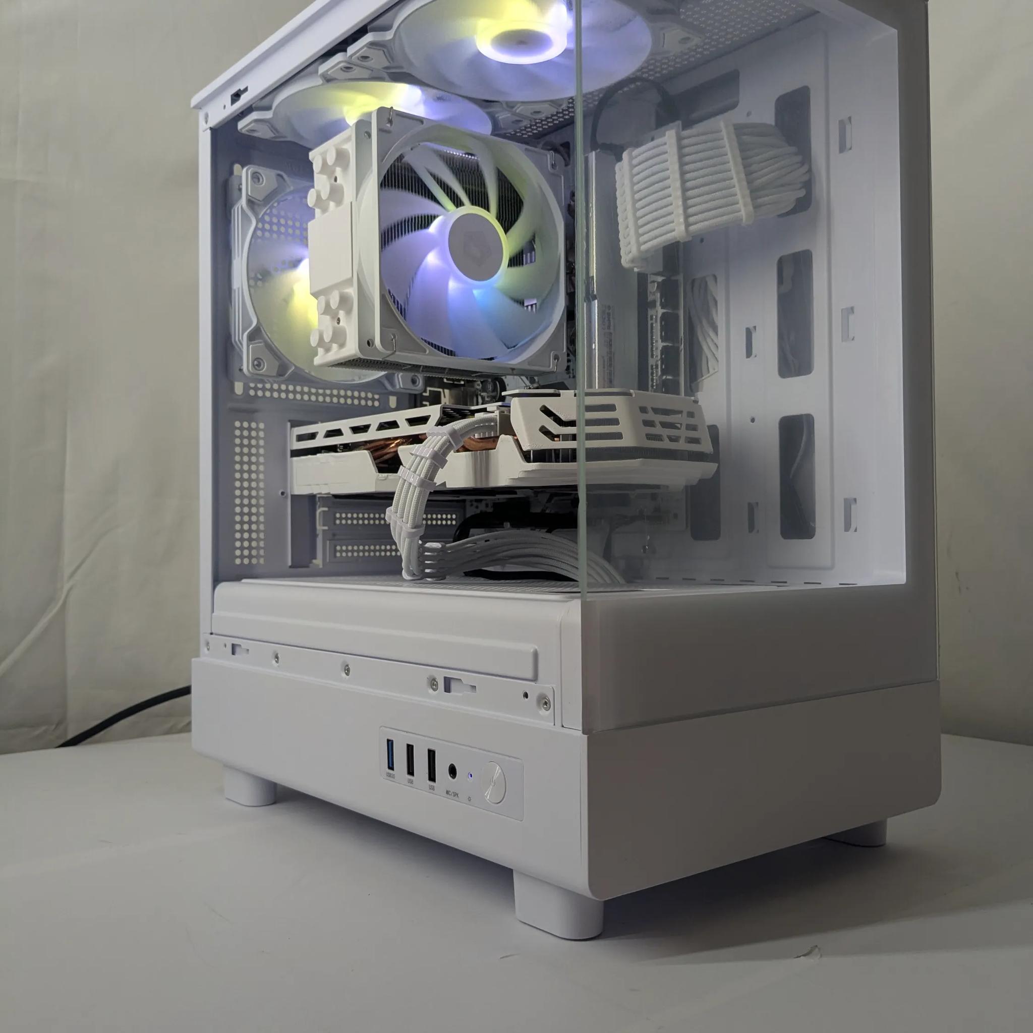 White-Themed Gaming PC – RX 580 | Ryzen 7 1700 | 16GB RAM | 500GB NVMe SSD