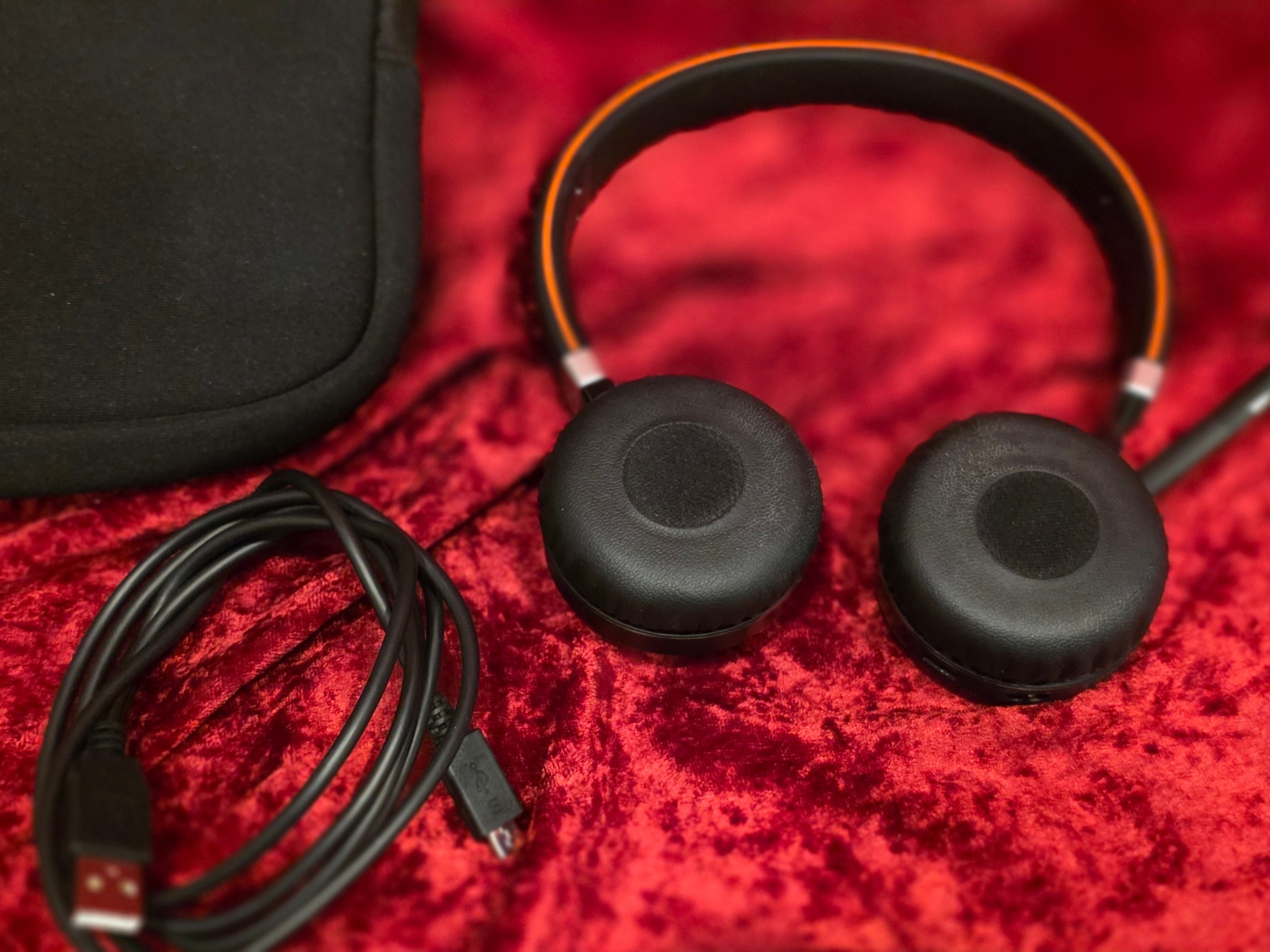 Jabra Evolve 65 SE W/ Carrying Case