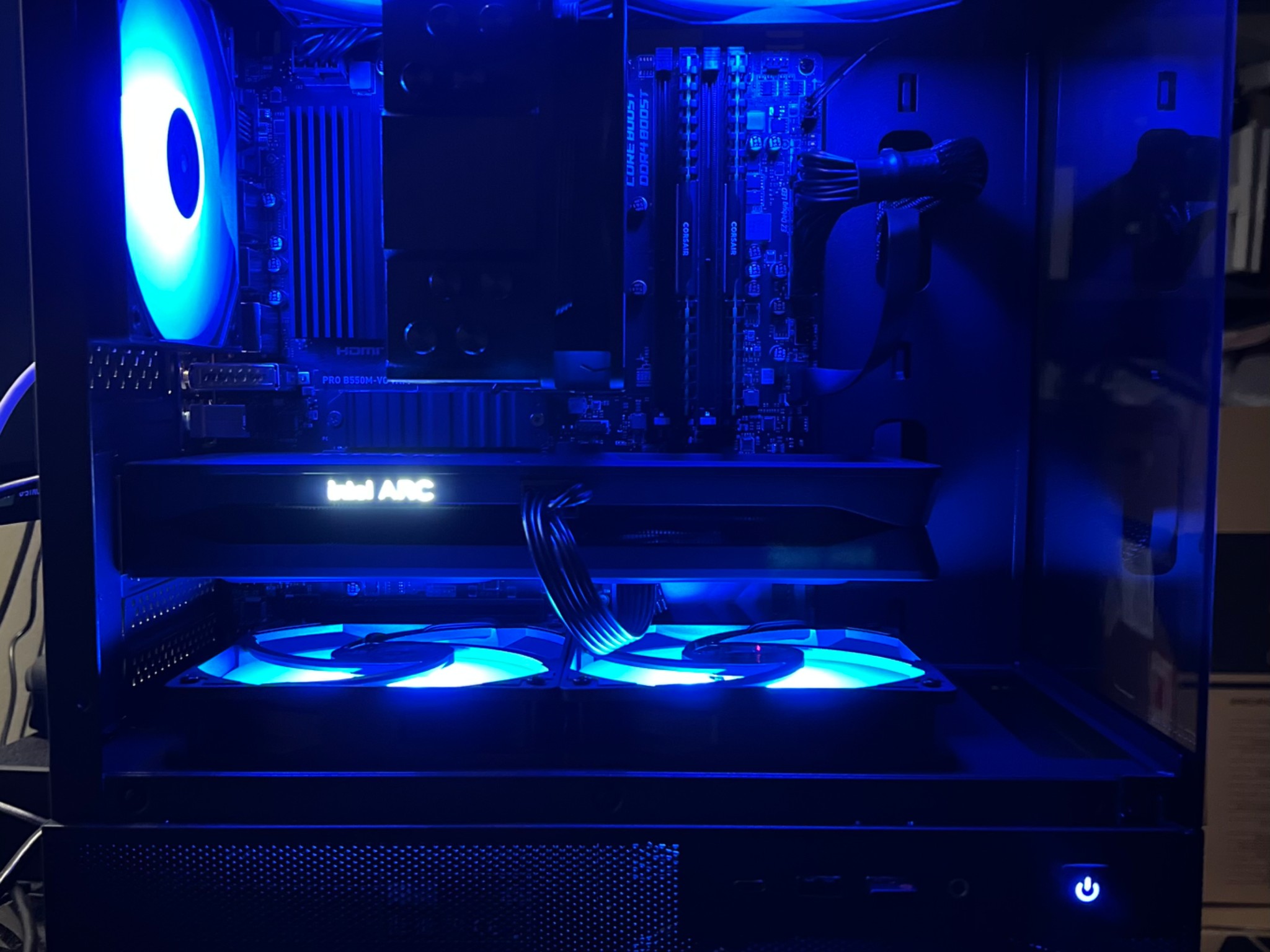Team Blue 💙 Ryzen 7 5700x/Intel Arc B580 12 GB/32 GB DDR4/1.5 TB/All new parts!