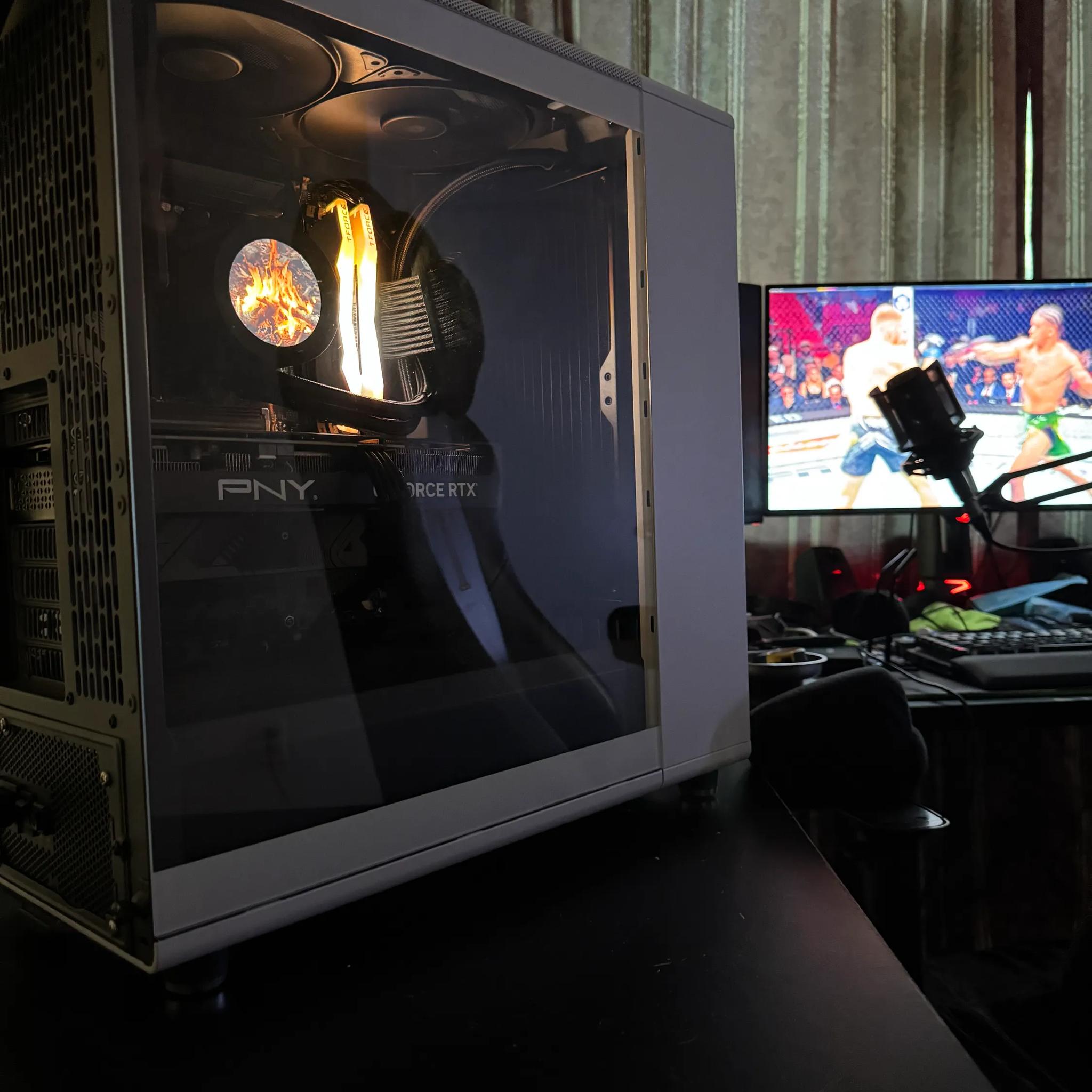 4070 + RYZEN 7 7700 +32GB  (FIRE WOOD🔥)