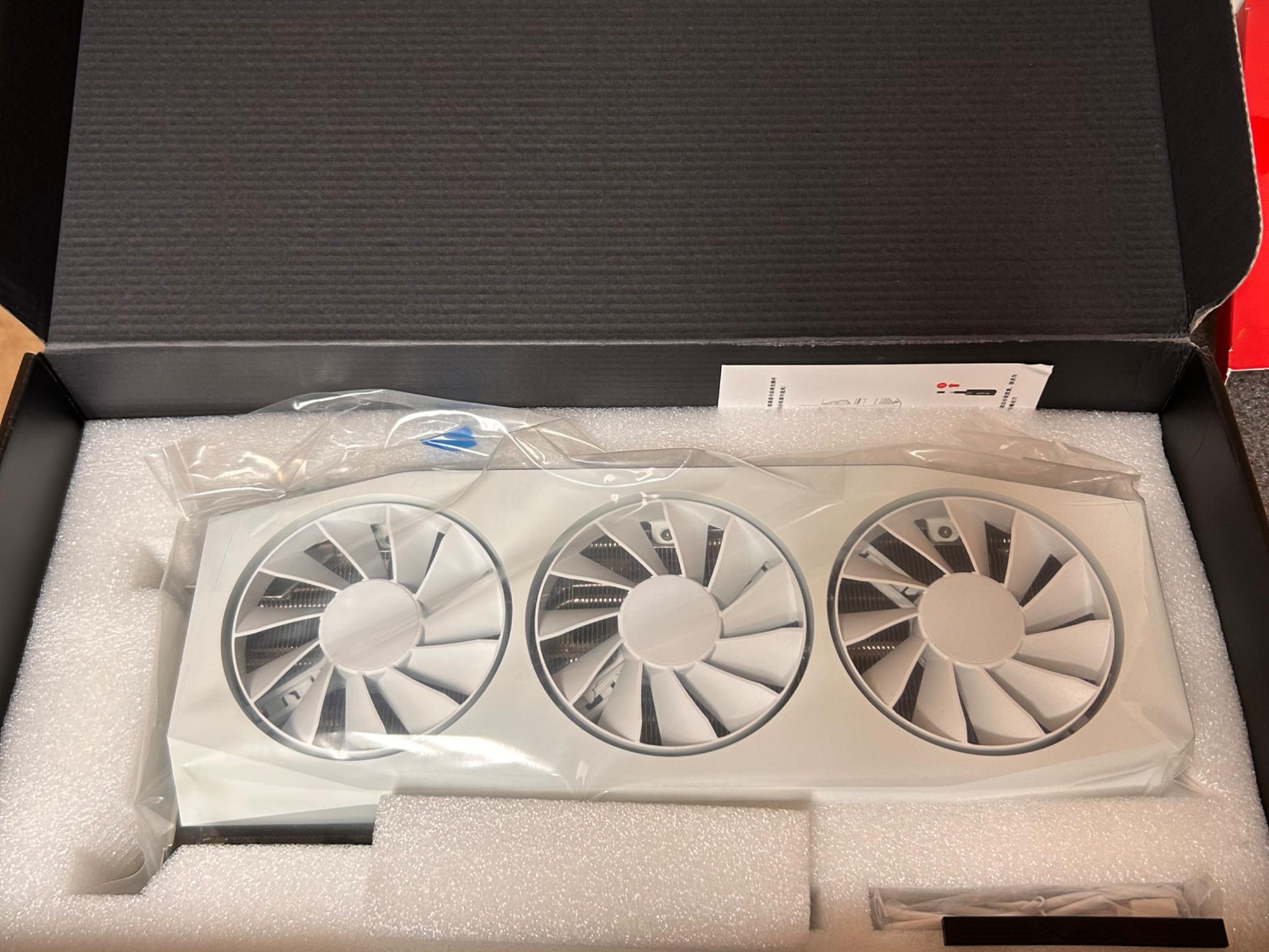 XFX Mercury White OC 9070XT