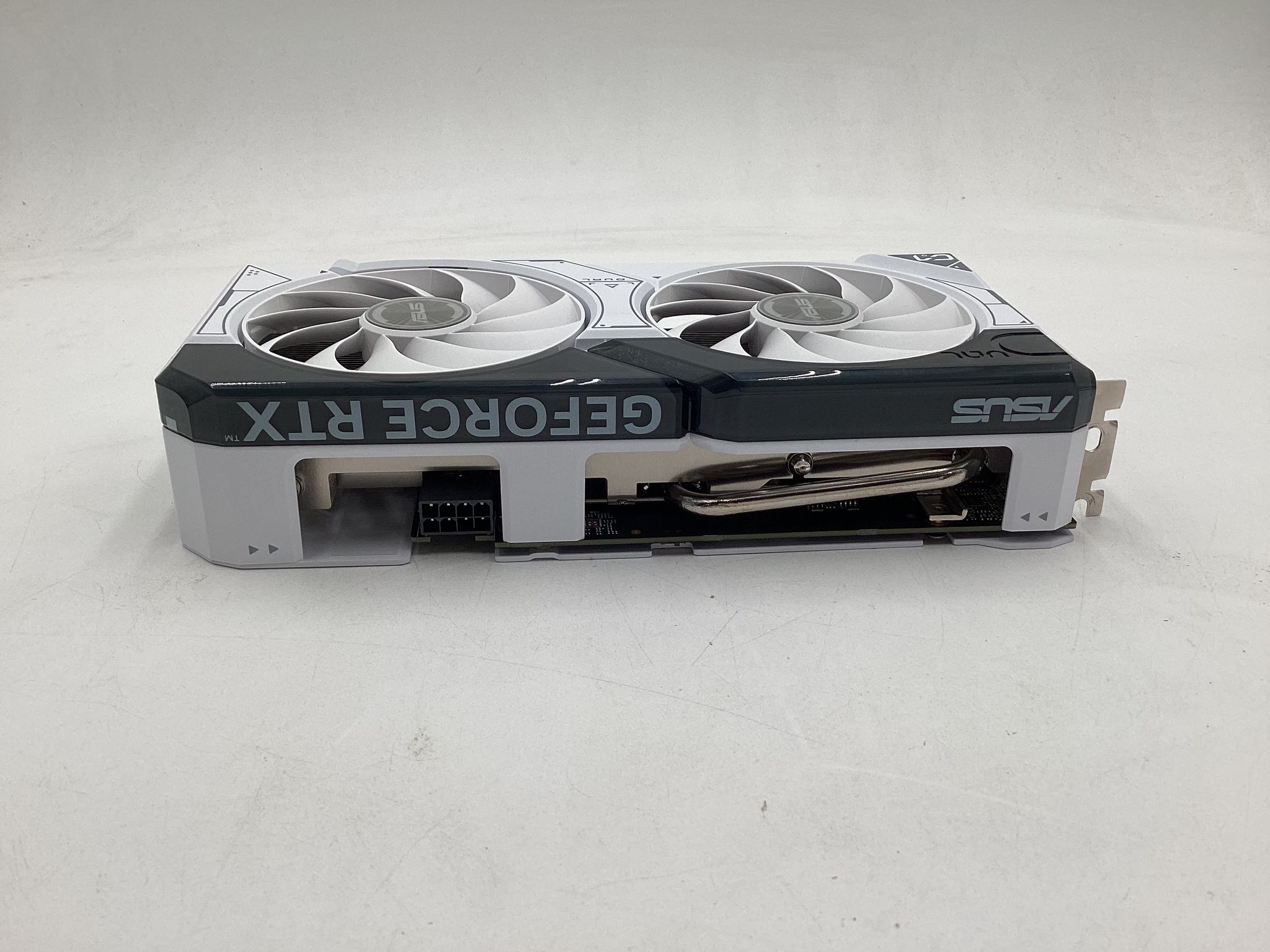 Roll over image to zoom in ASUS Dual GeForce RTX™ 4060 OC White Edition 8GB GDDR6
