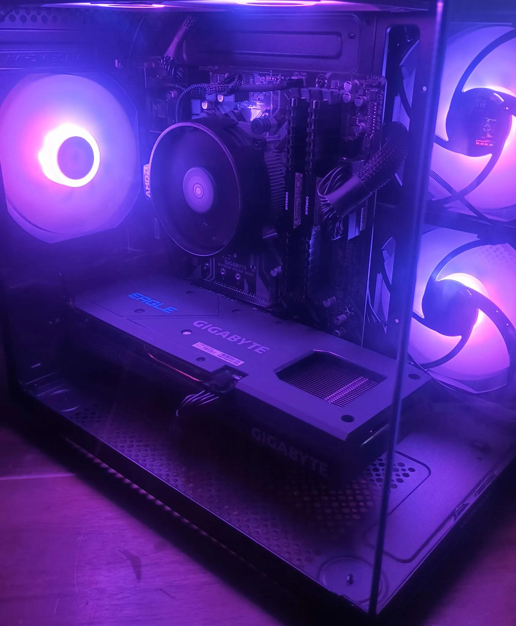 The Anvil ~ Ryzen 5 3600 ~ RX 6650XT ~ 32GB DDR4 ~ 512GB SSD ~ 3TB HDD ~ WIFI ~ ARGB