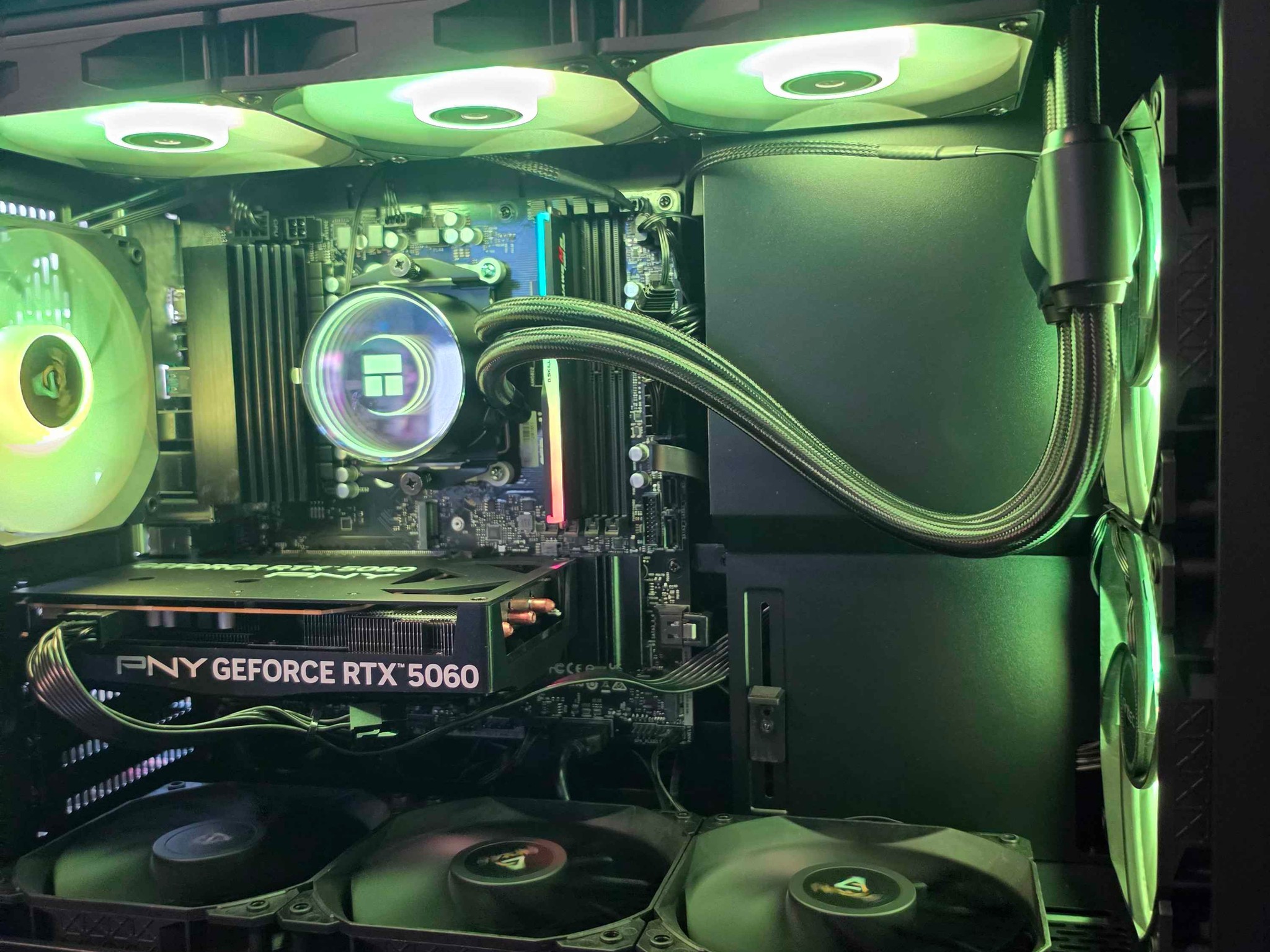 GeForce RTX 5060 Custom Gaming PC - Ryzen 7 7700X, 1TB SSD