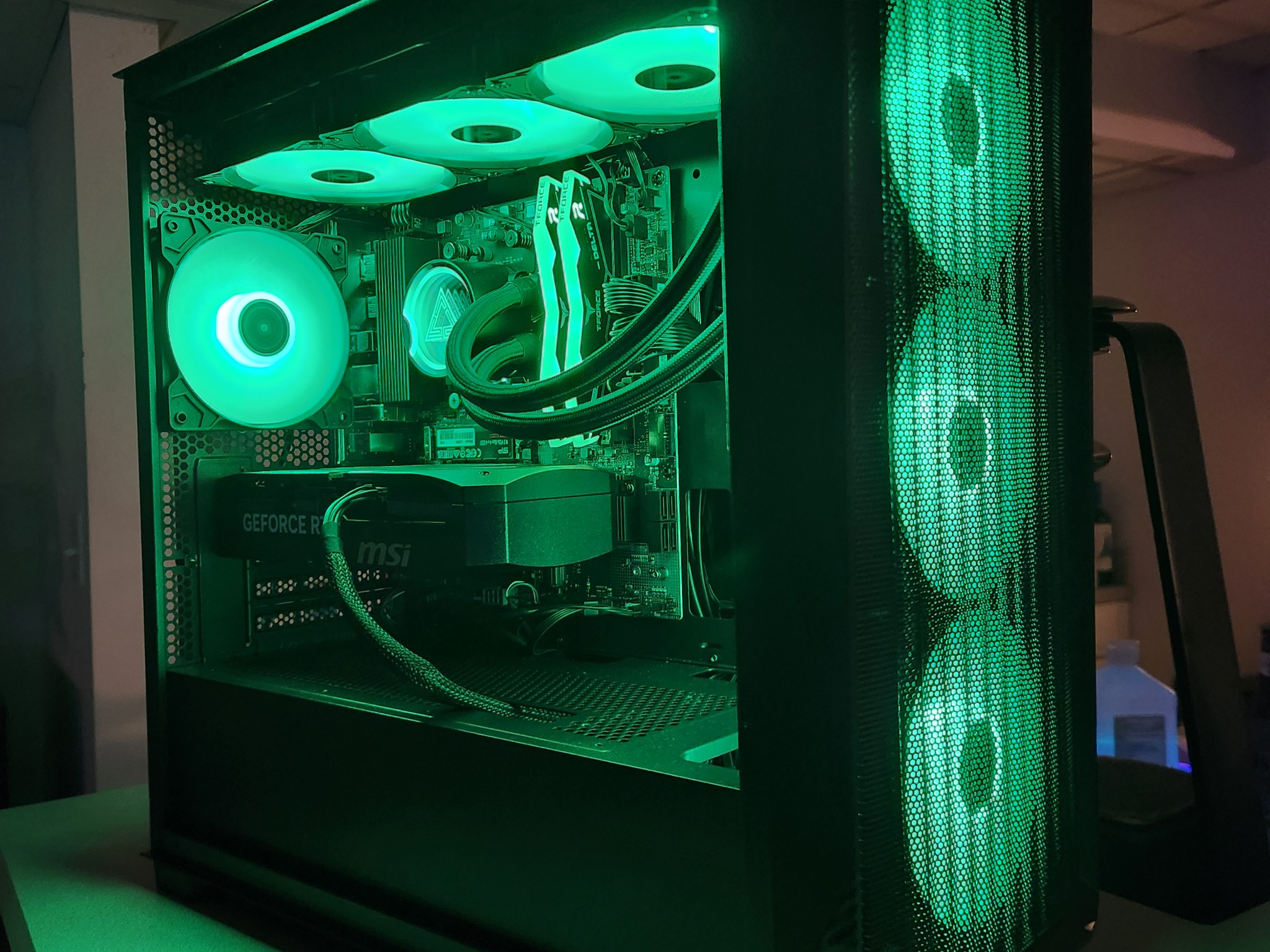 1440p RTX 5070 Gaming PC | Ryzen 5 9600x | 16GB DDR5 RAM | 1 TB NVME | 750w PSU