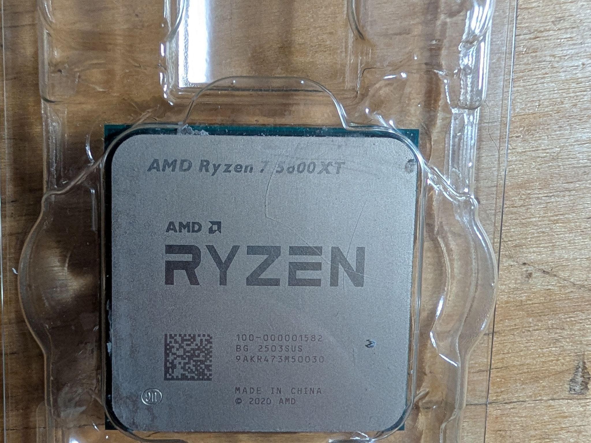 AMD Ryzen 7 5800XT + Wraith Prism