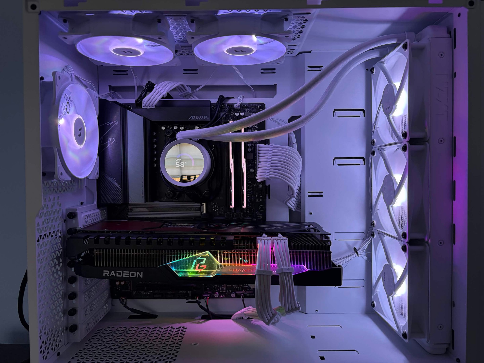 High-End Gaming PC (7800X3D + RX 7900 XT + 32gb DDR5)