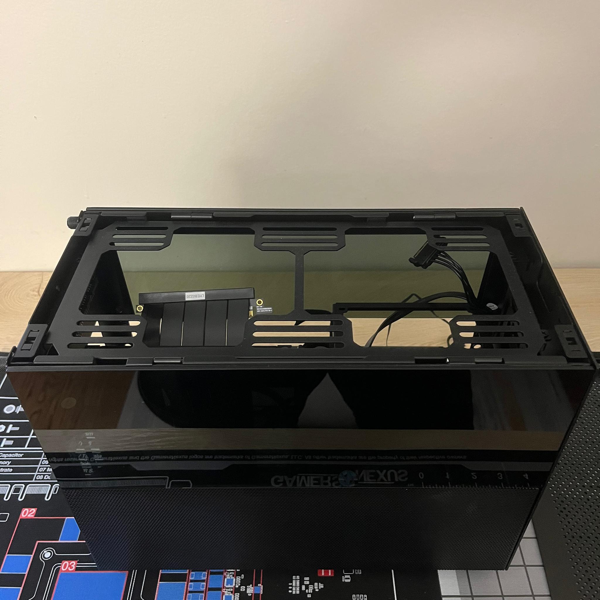 Lian Li Q58 (PCIE 4.0) ITX Case w/ +80 Gold 650w SFX PSU