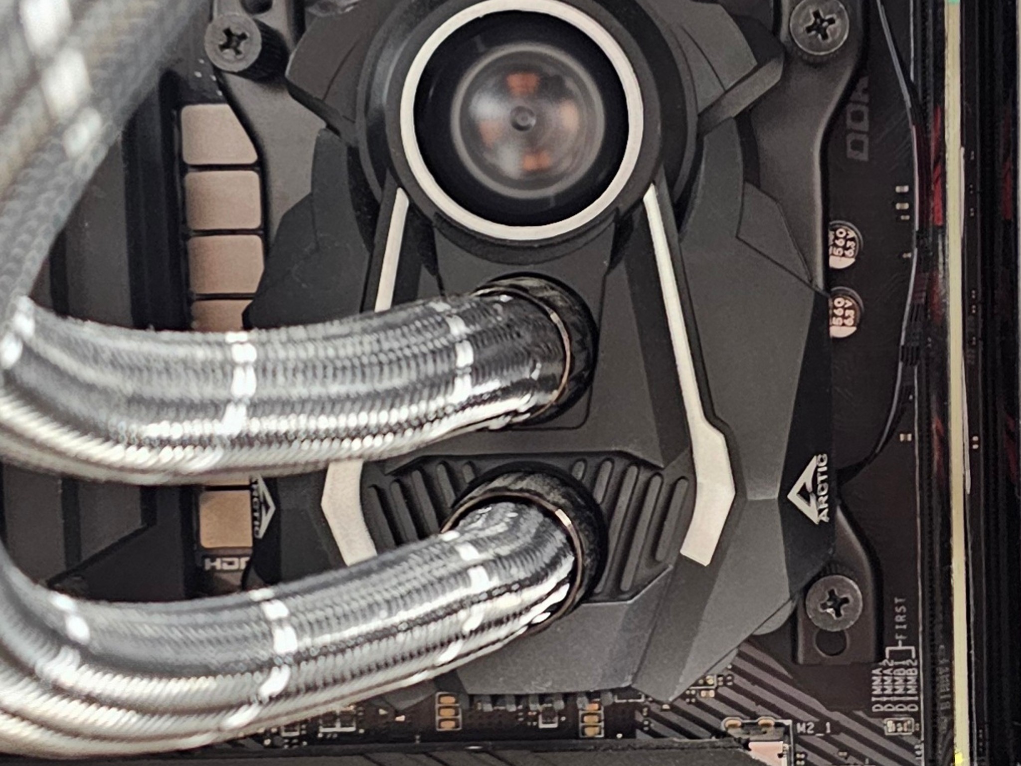 ARCTIC 240mm AIO CPU Liquid Cooler for Intel LGA1200