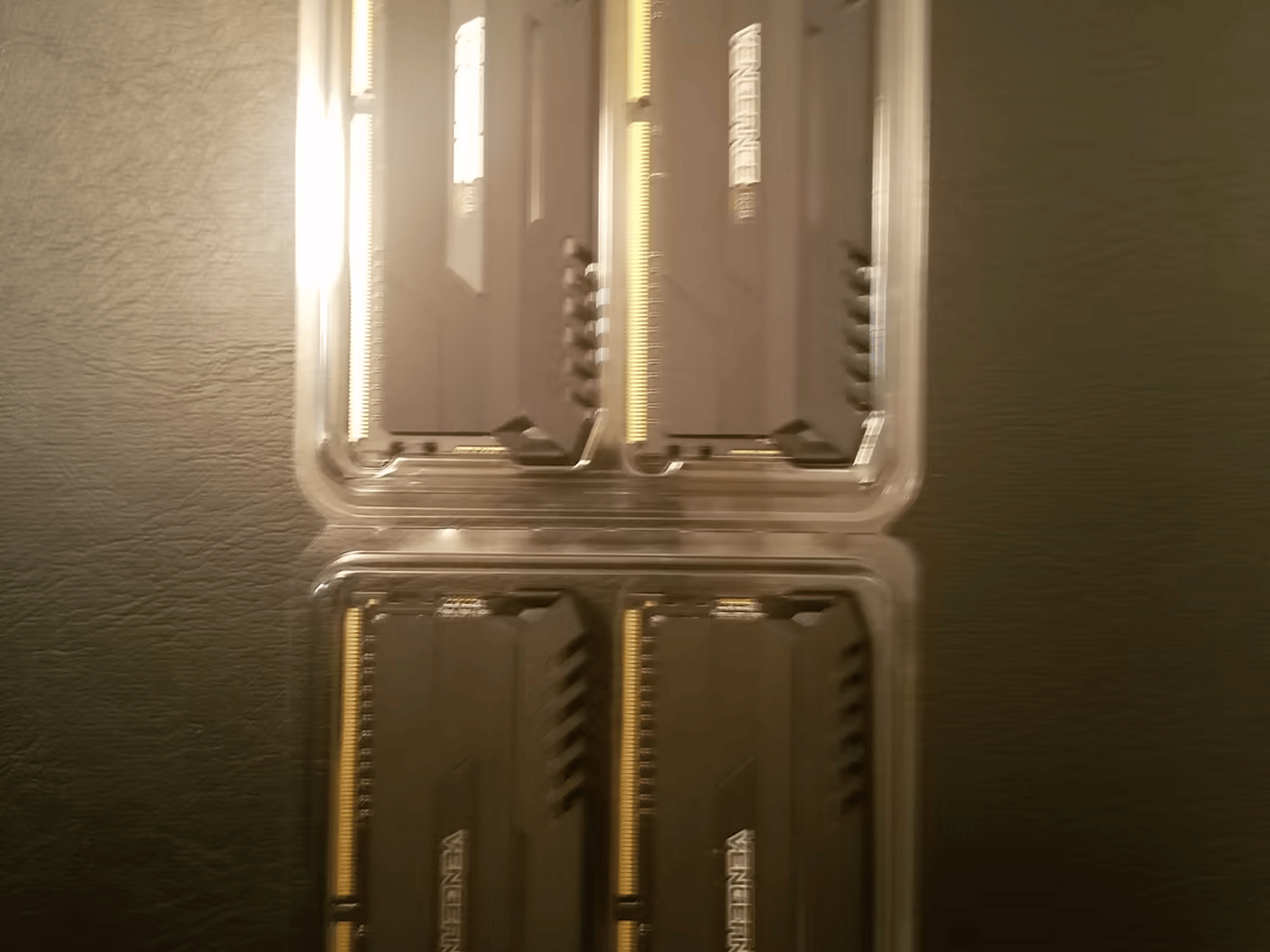 Corsair Vengeance 64 GB (8 x 8 GB) DDR4-3200 CL16 Memory