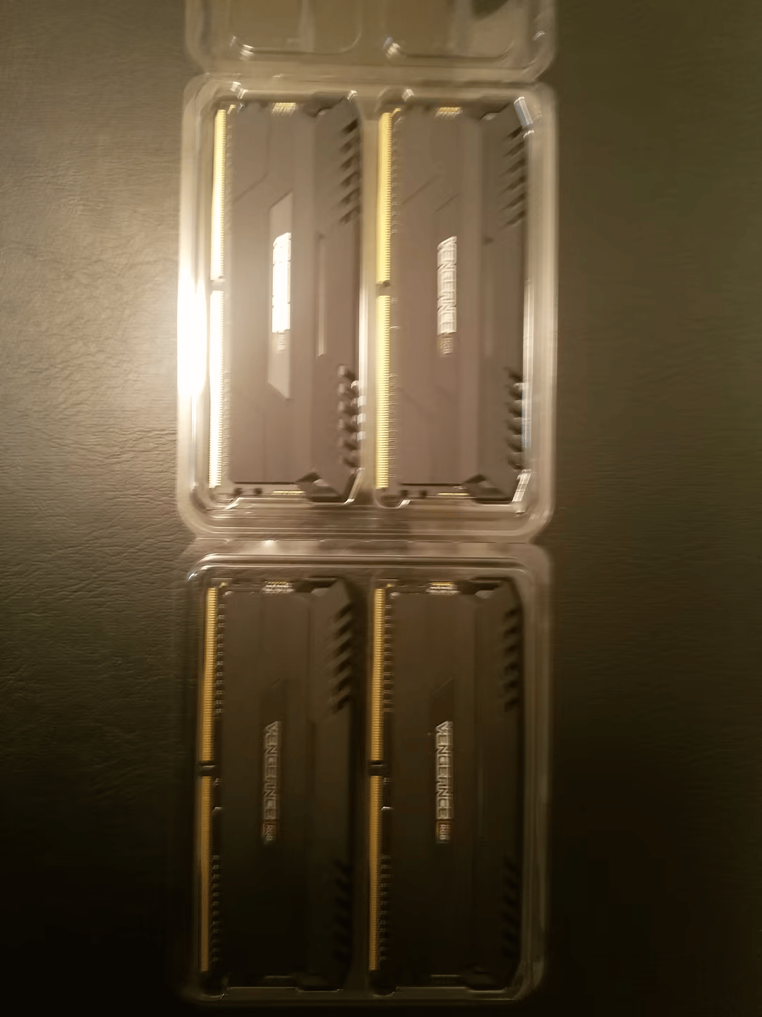 Corsair Vengeance 64 GB (8 x 8 GB) DDR4-3200 CL16 Memory
