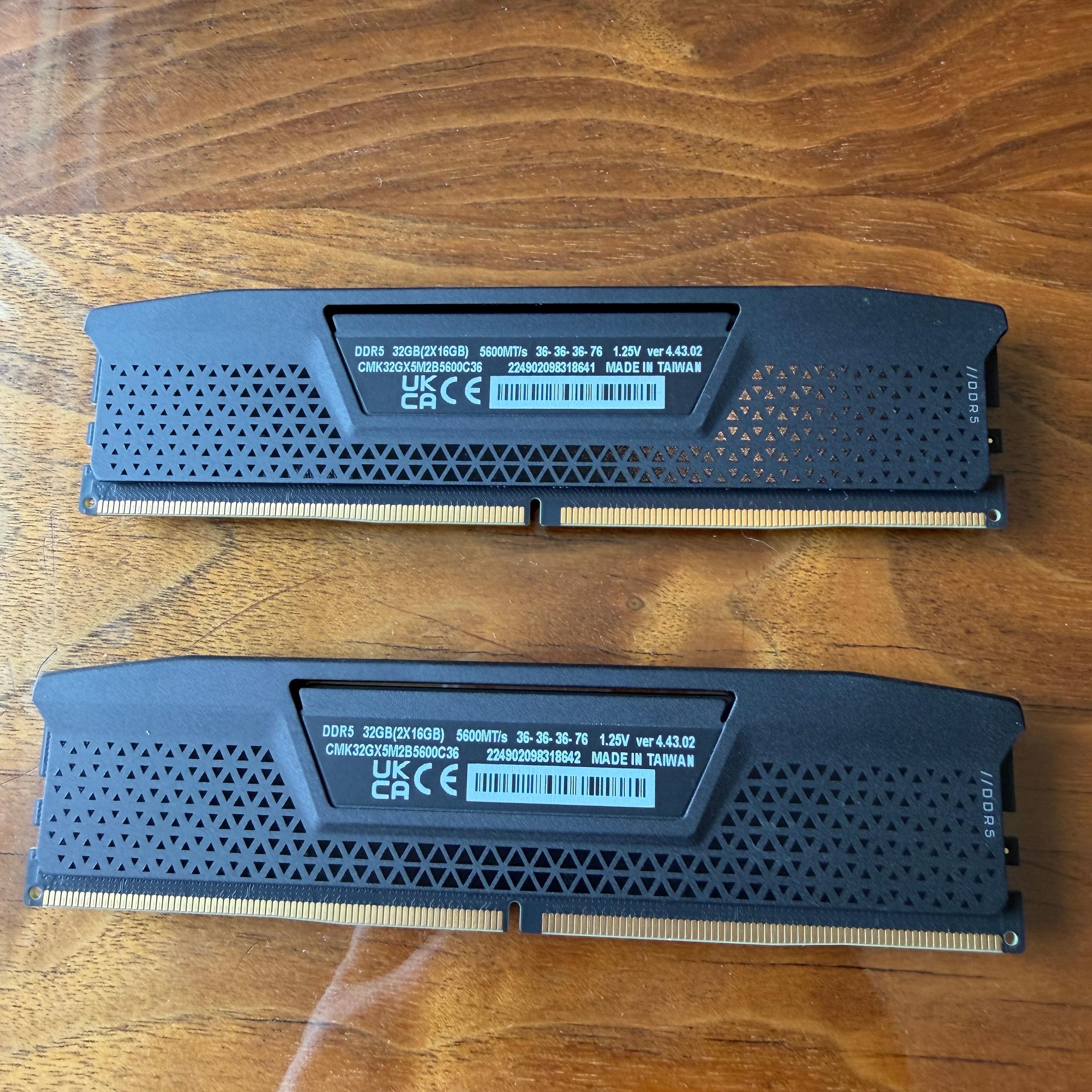 VENGEANCE® 32GB (2x16GB) DDR5 DRAM 5600MT/S CL40 Memory - Black