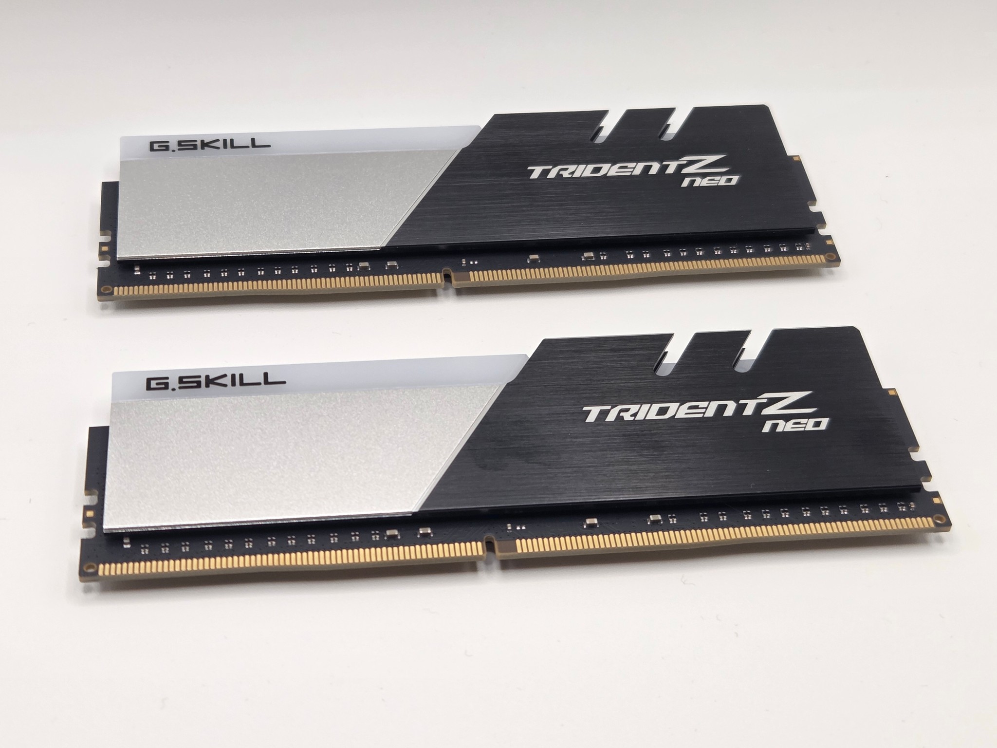 G.Skill TridentZ CL18 DDR4-3600 64gb (32GBx2)