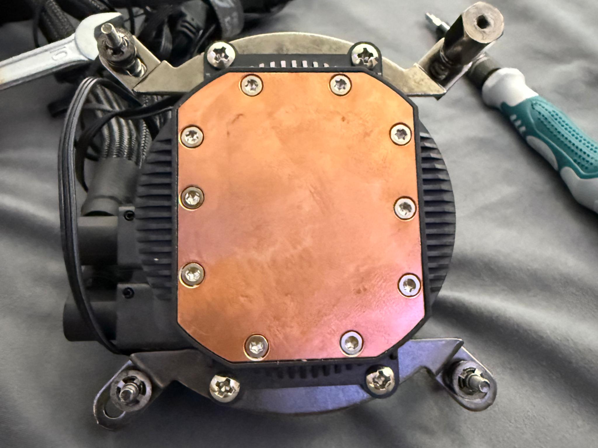 Skytech 360 AIO CPU Cooler Like New, LGA 1700 Bracket