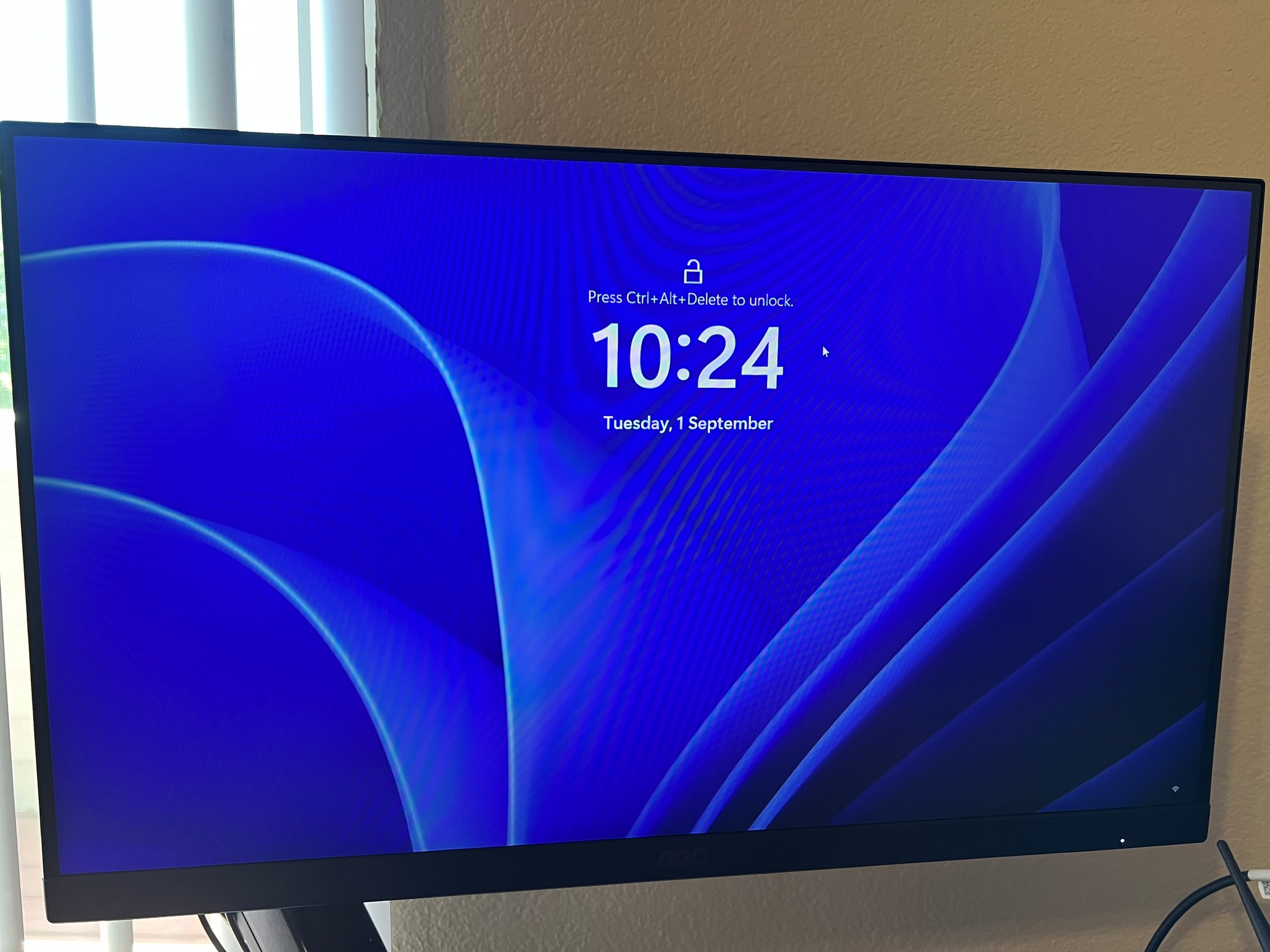 AOC - 23.8" IPS Gaming Monitor, FHD (1920x1080), 180Hz, 1ms, Freesync, HDR10 with Table mount Stand