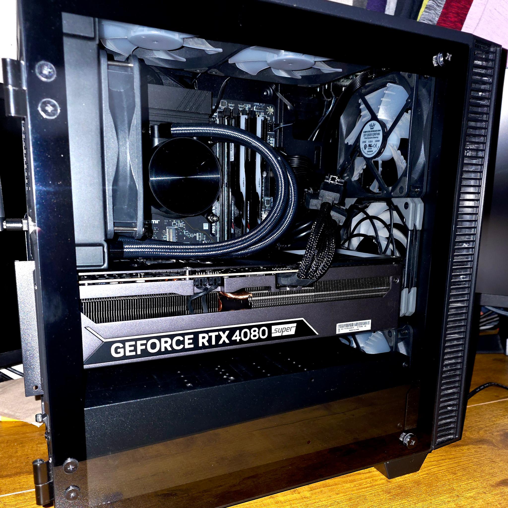 NVIDIA GeForce RTX 4080s, i7-13700KF Liquid Cooled mATX (Perfect Condition)