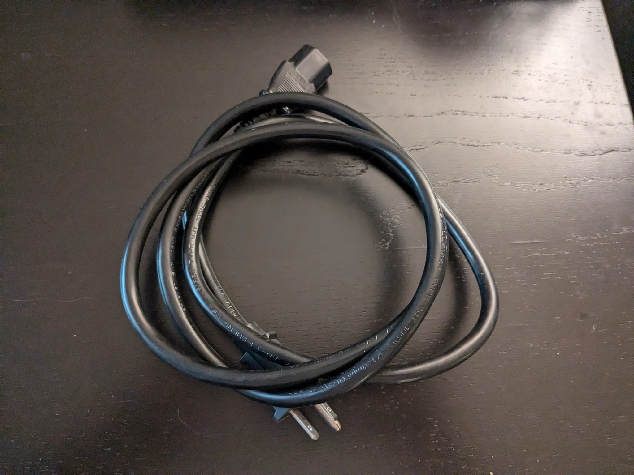 Modular 600-Watt Small Form Factor Power Supply Corsair SF600 80 PLUS® Gold Certified