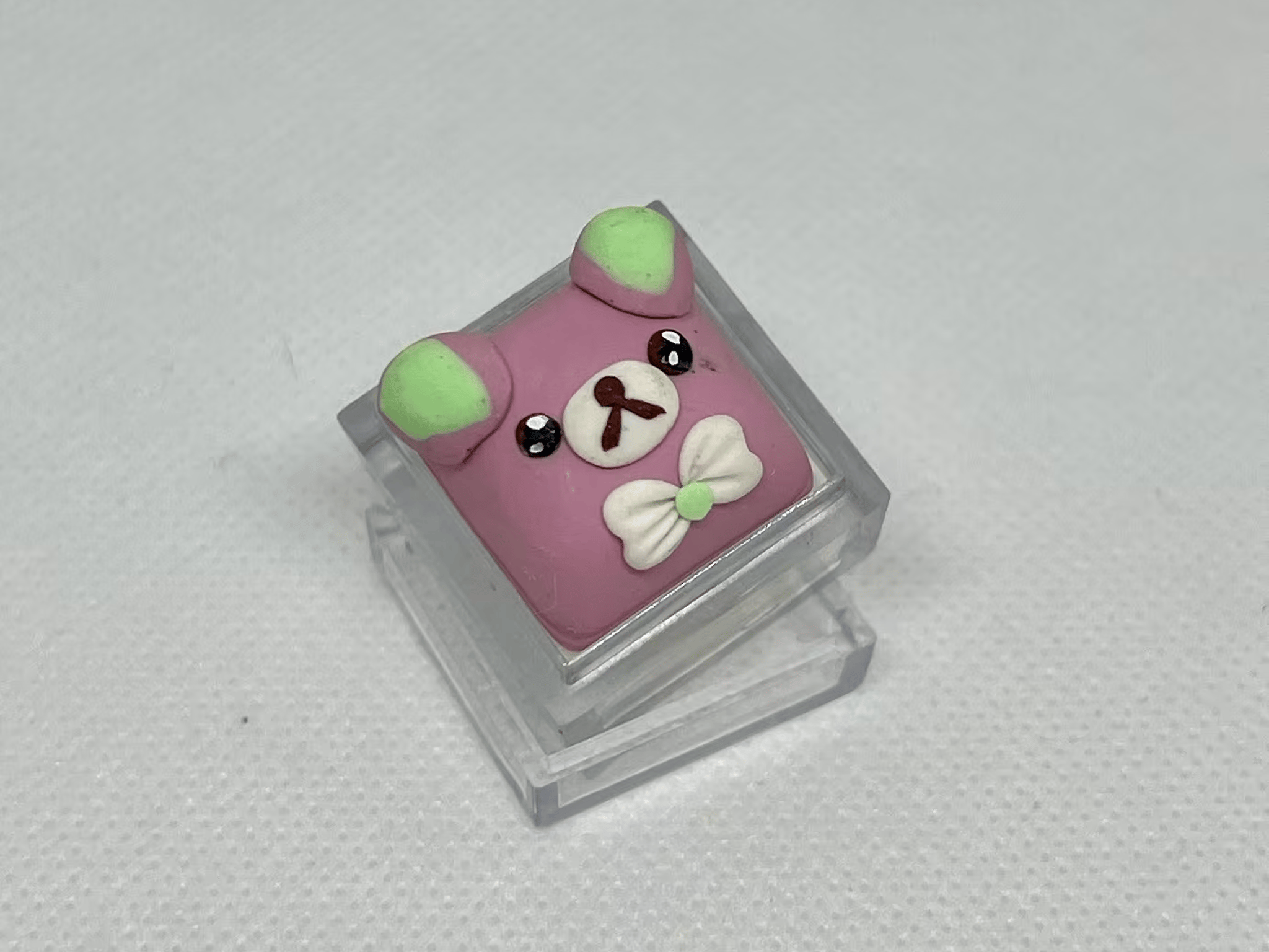 DOLLAR KEYCAPS!! *Love Bear*