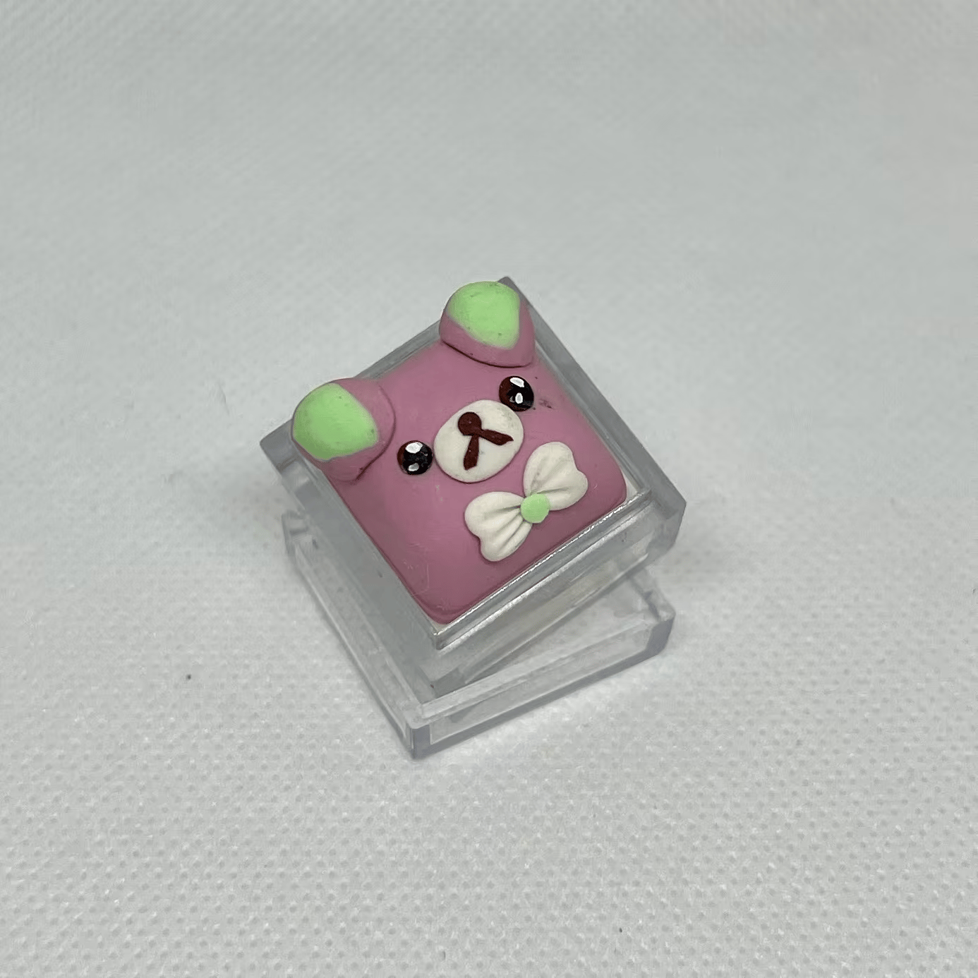 DOLLAR KEYCAPS!! *Love Bear*