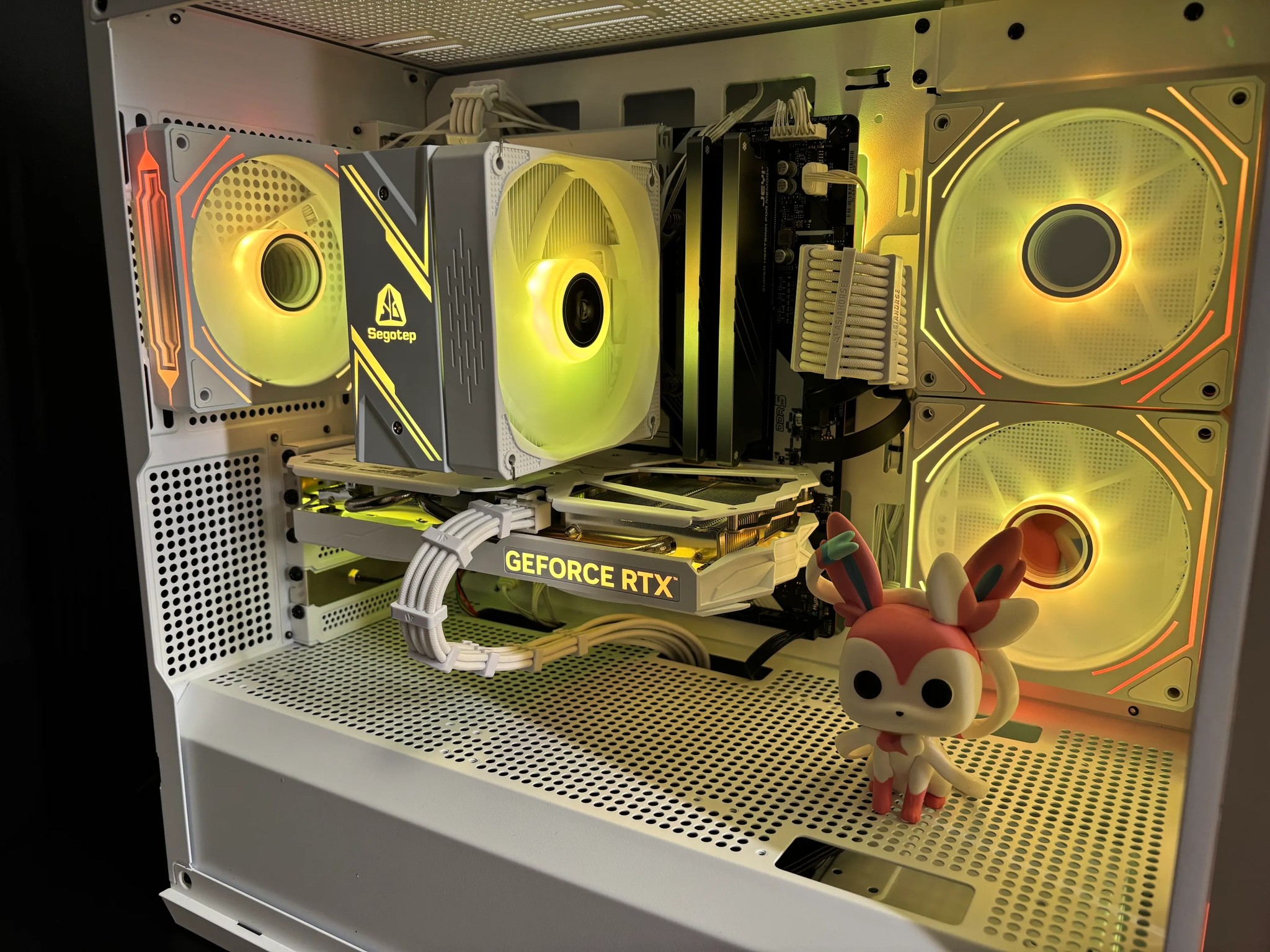 Monkape White Edition | i5-12400F | RTX 4060 White | 16GB DDR5 | 512GB NVMe | RGB Gaming Desktop