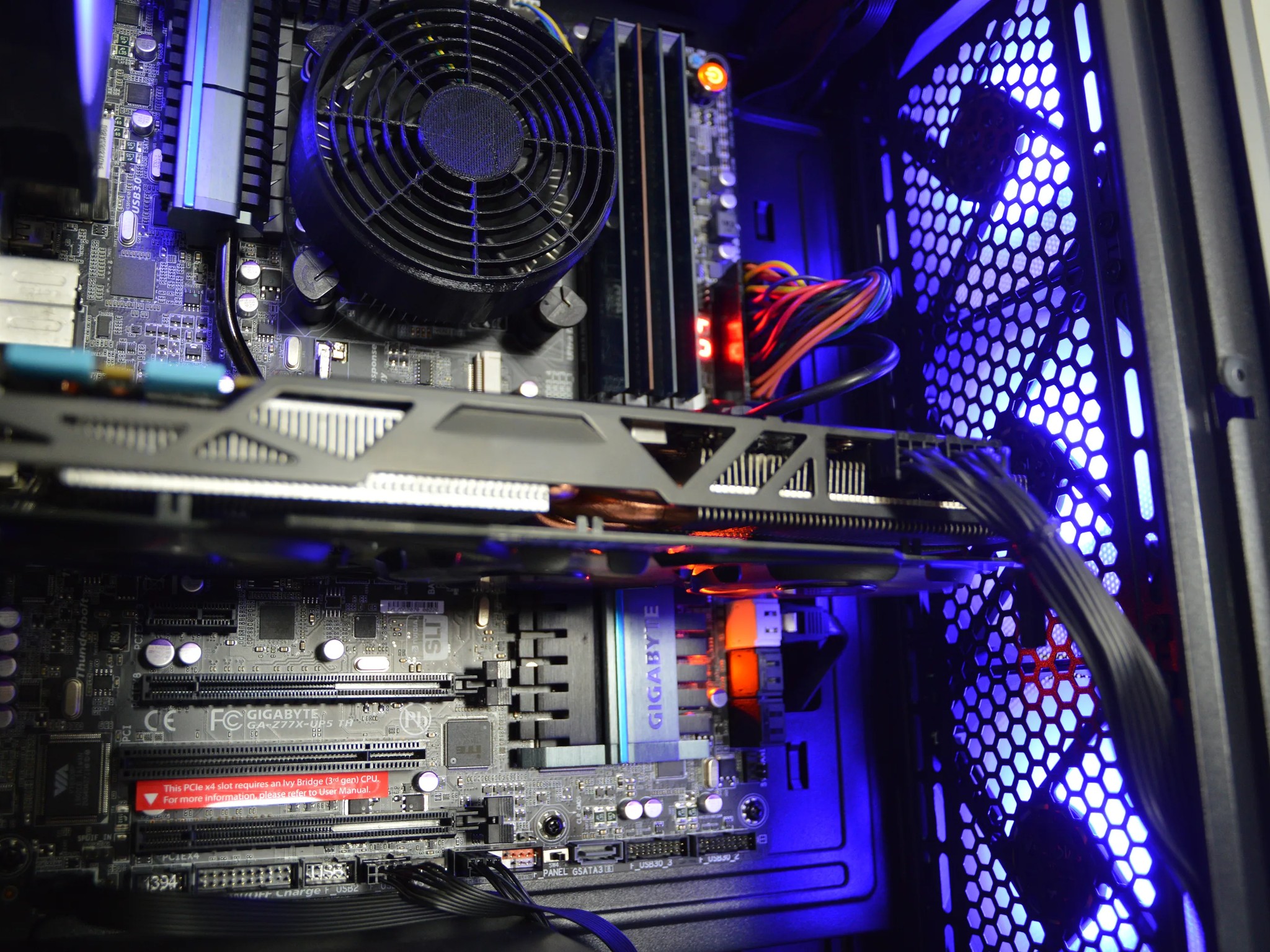 ⚫️🟣| Charcoal Violet | GTX 770 | INTEL i7-3770 | 16GB DDR3 RAM | 512GB SSD |