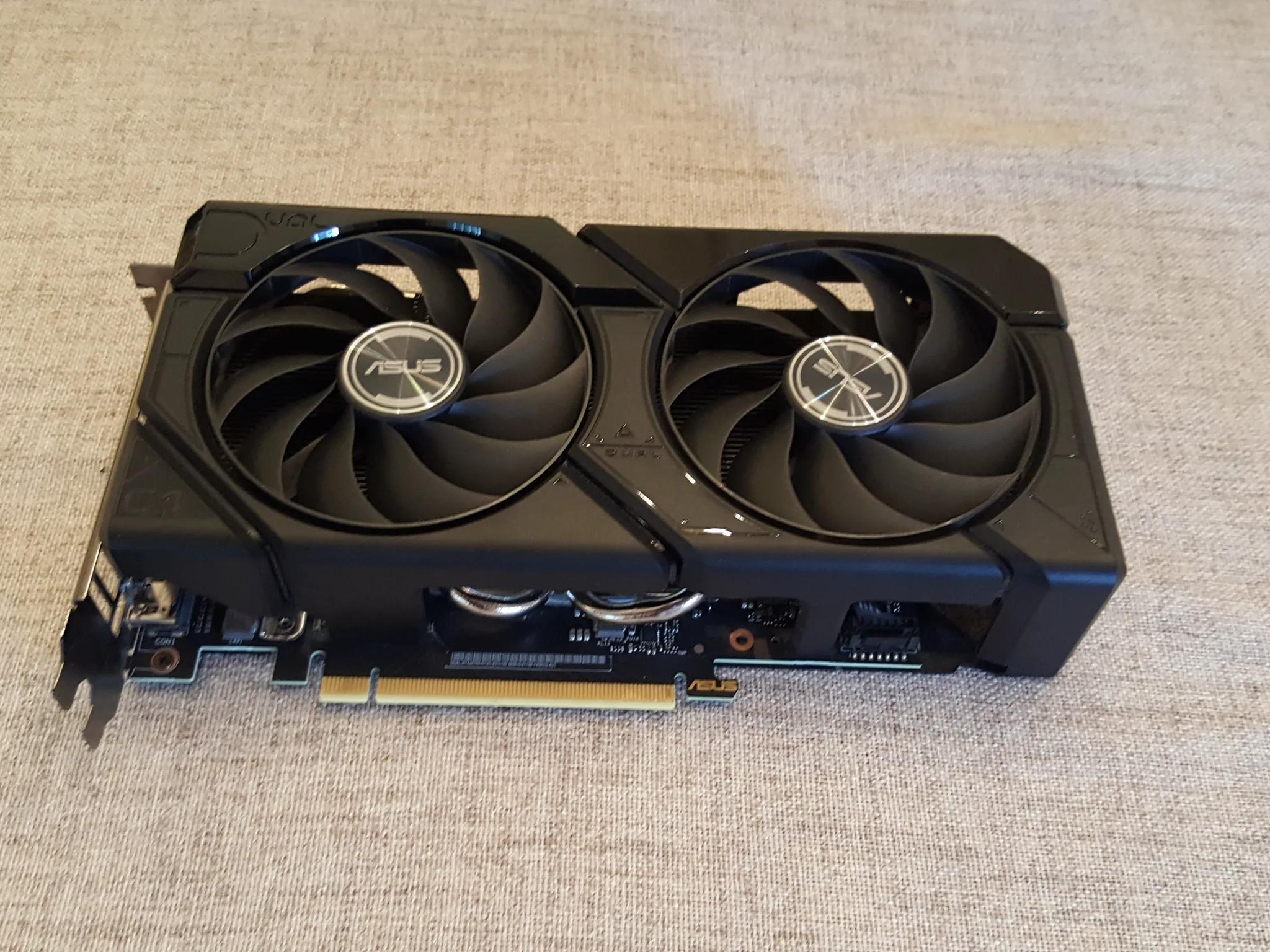 Nvidia Geforce 4070 SUPER 12GB ASUS DUAL EVO OC