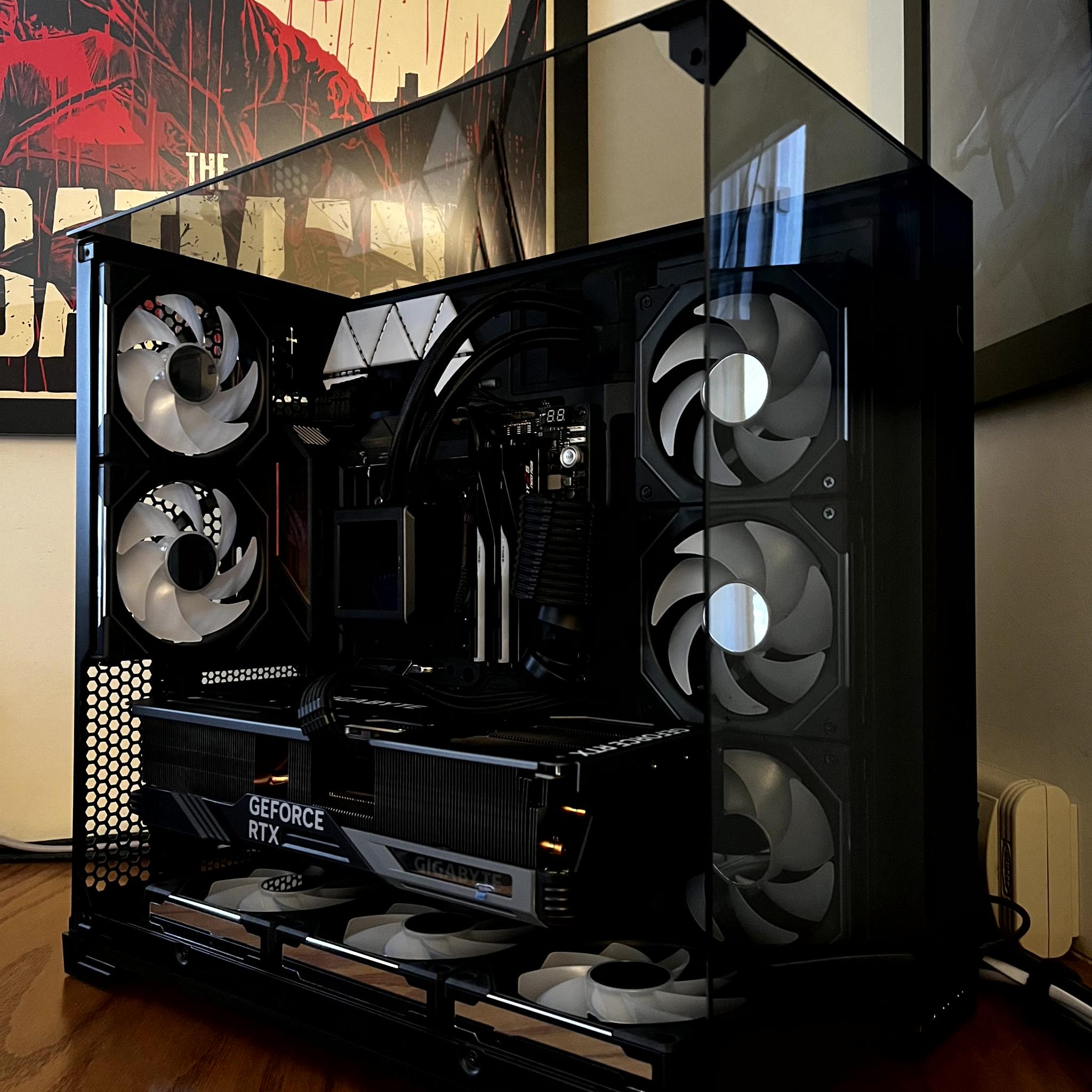 "Golden Tesseract"  - RTX 4080 SUPER OC | Ryzen 7 7800X3D | 32GB @6000 | 4 TB | 1000W Platinum
