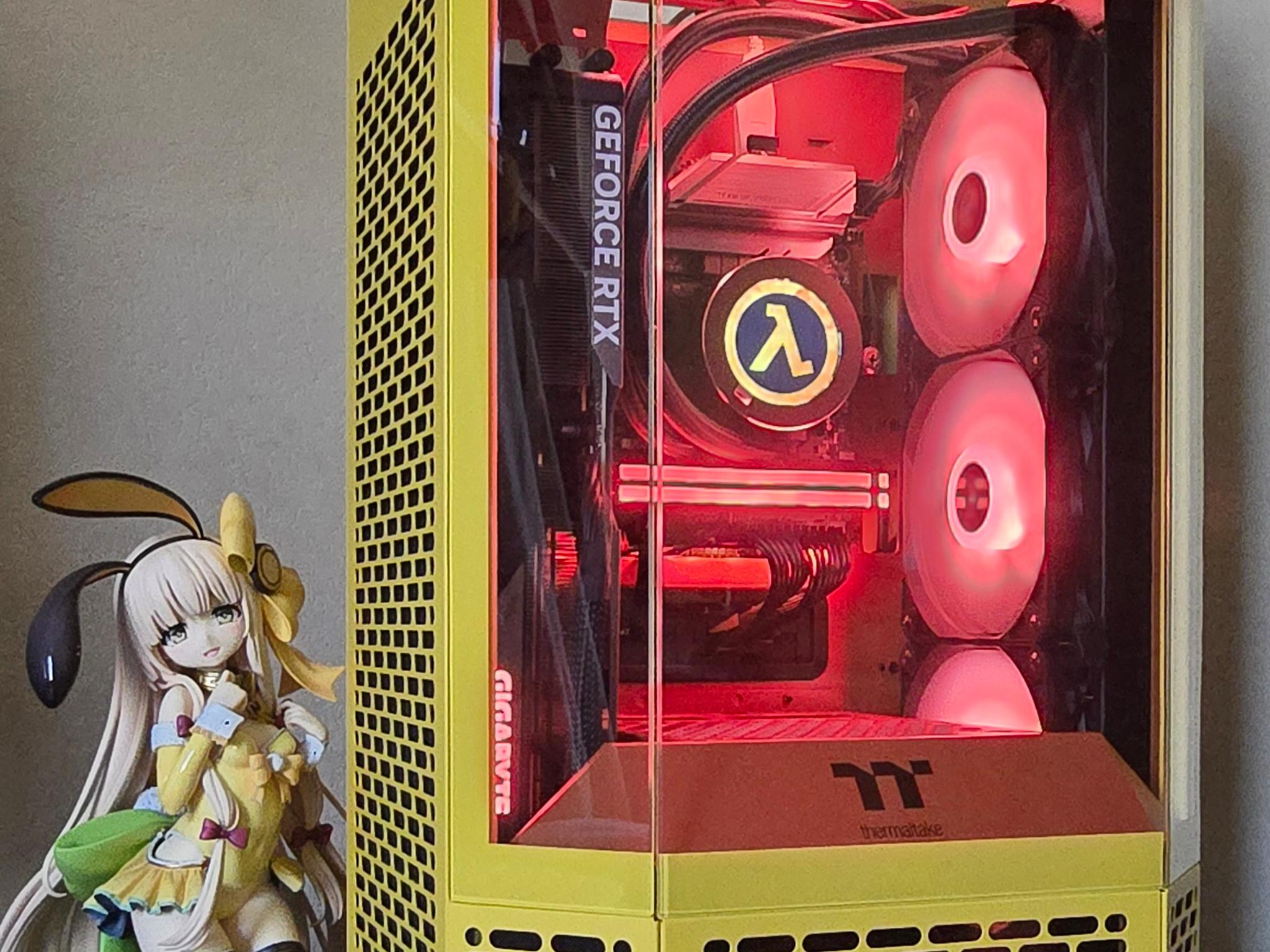 Custom Gaming PC "Helios" - Ryzen 7 5800X | 32GB CORSAIR RAM | RTX 4070 Ti 12GB