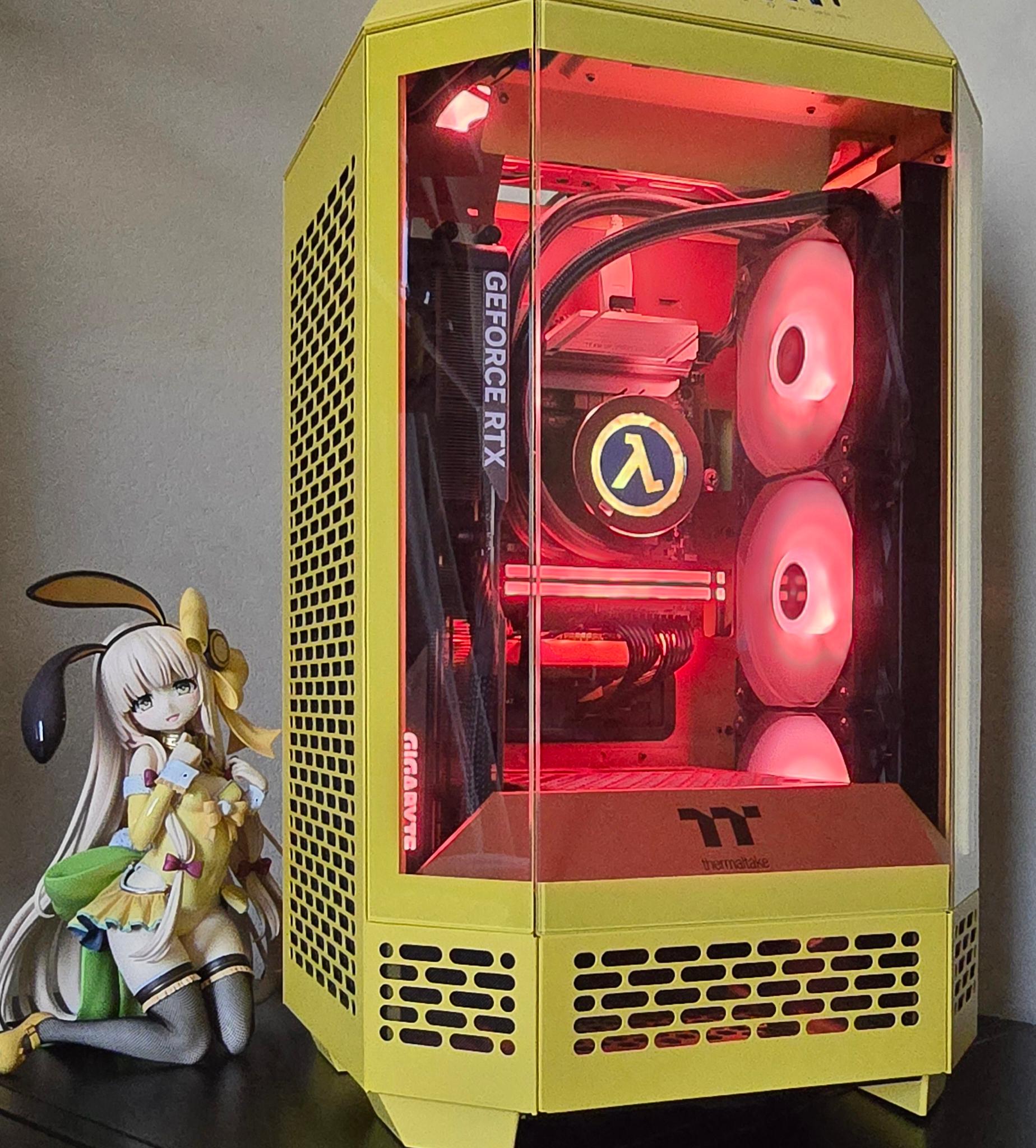 Custom Gaming PC "Helios" - Ryzen 7 5800X | 32GB CORSAIR RAM | RTX 4070 Ti 12GB