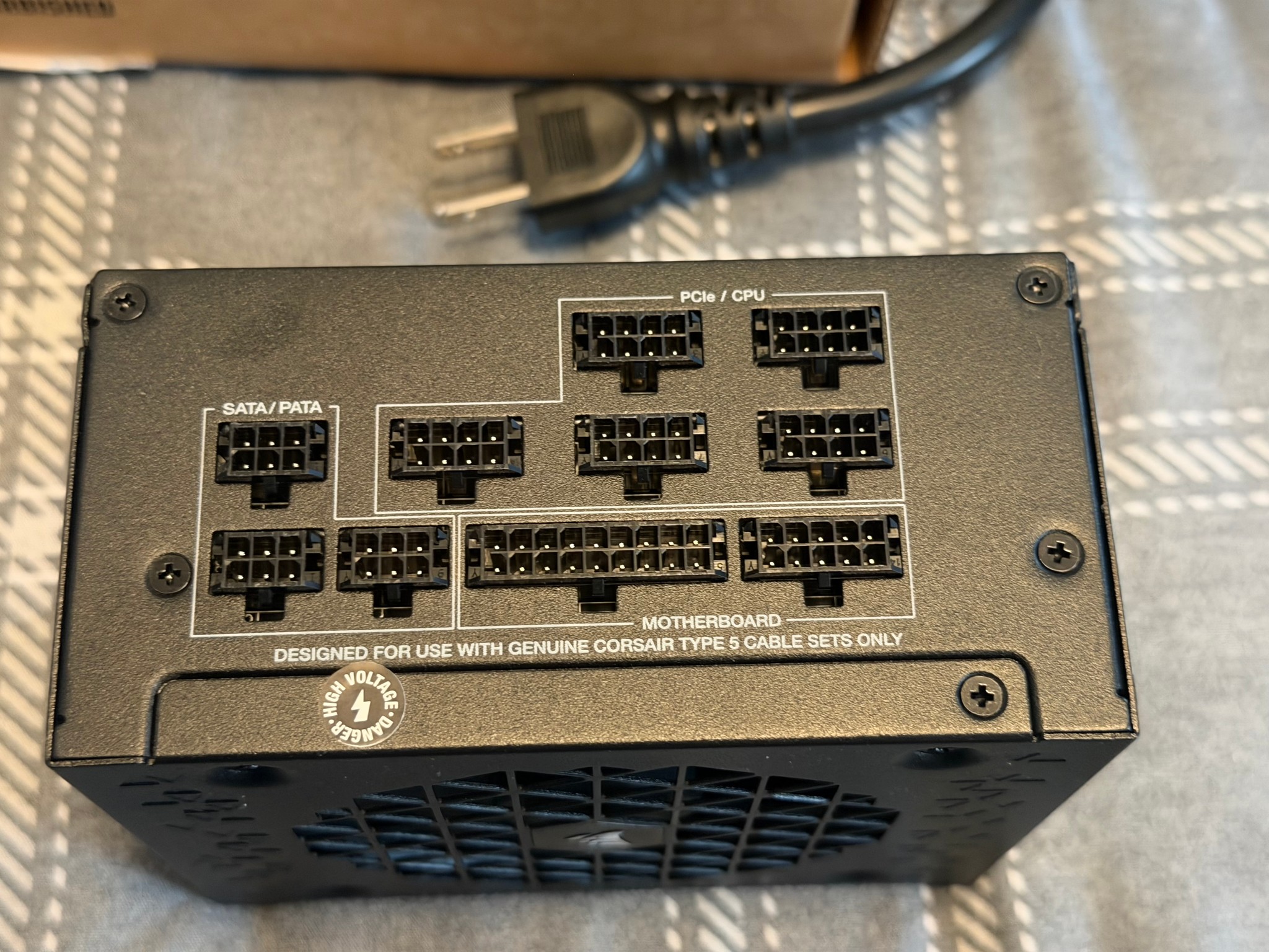 Corsair SF850 80+ Platinum SFX psu