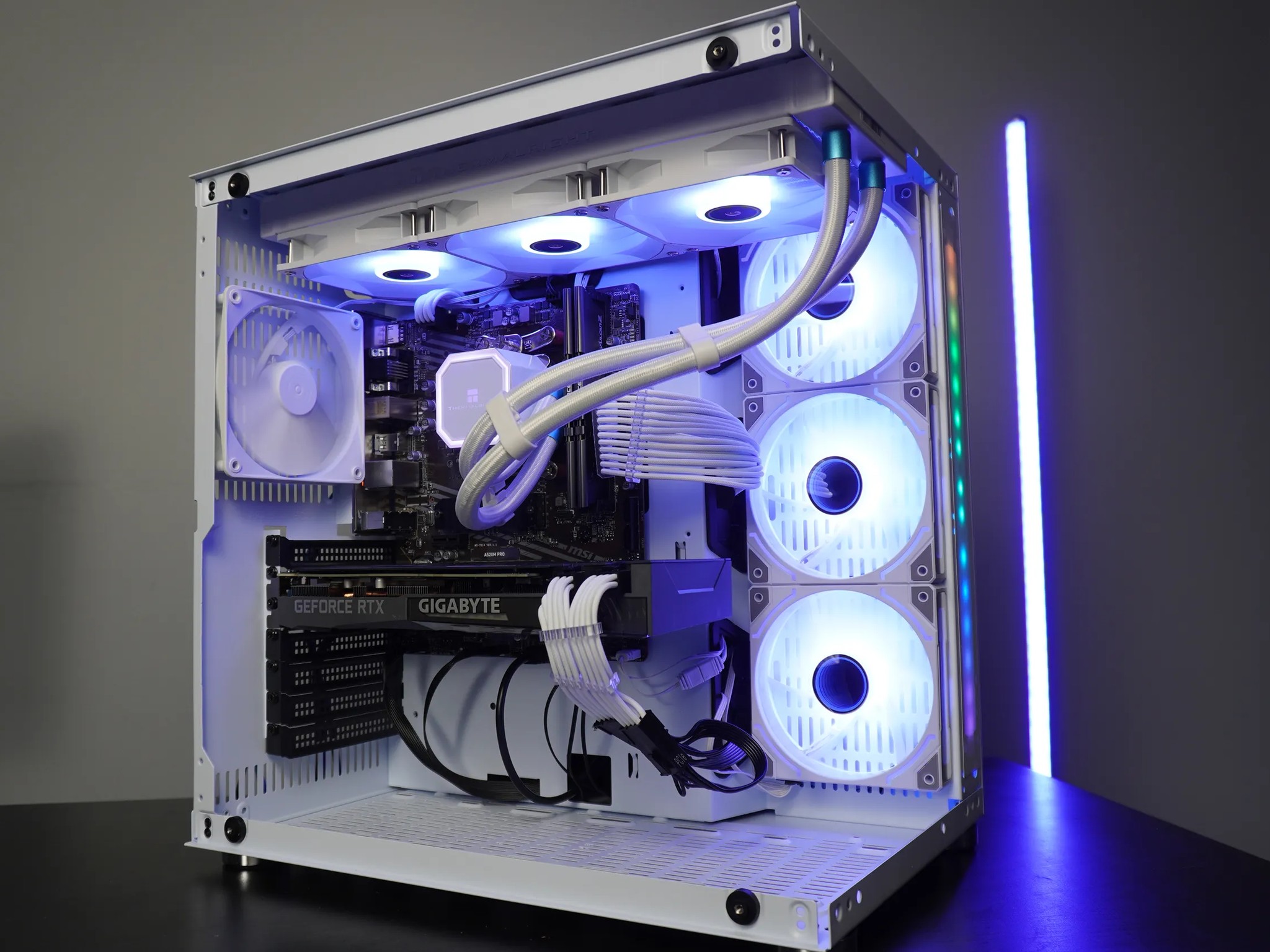 🤍ARCTIC TUNDRA🖤 1080p/1440p 💚 RTX 3070 8GB 🧡 Ryzen 5 5600 | 32GB DDR4 | 1TB NVME | WIFI