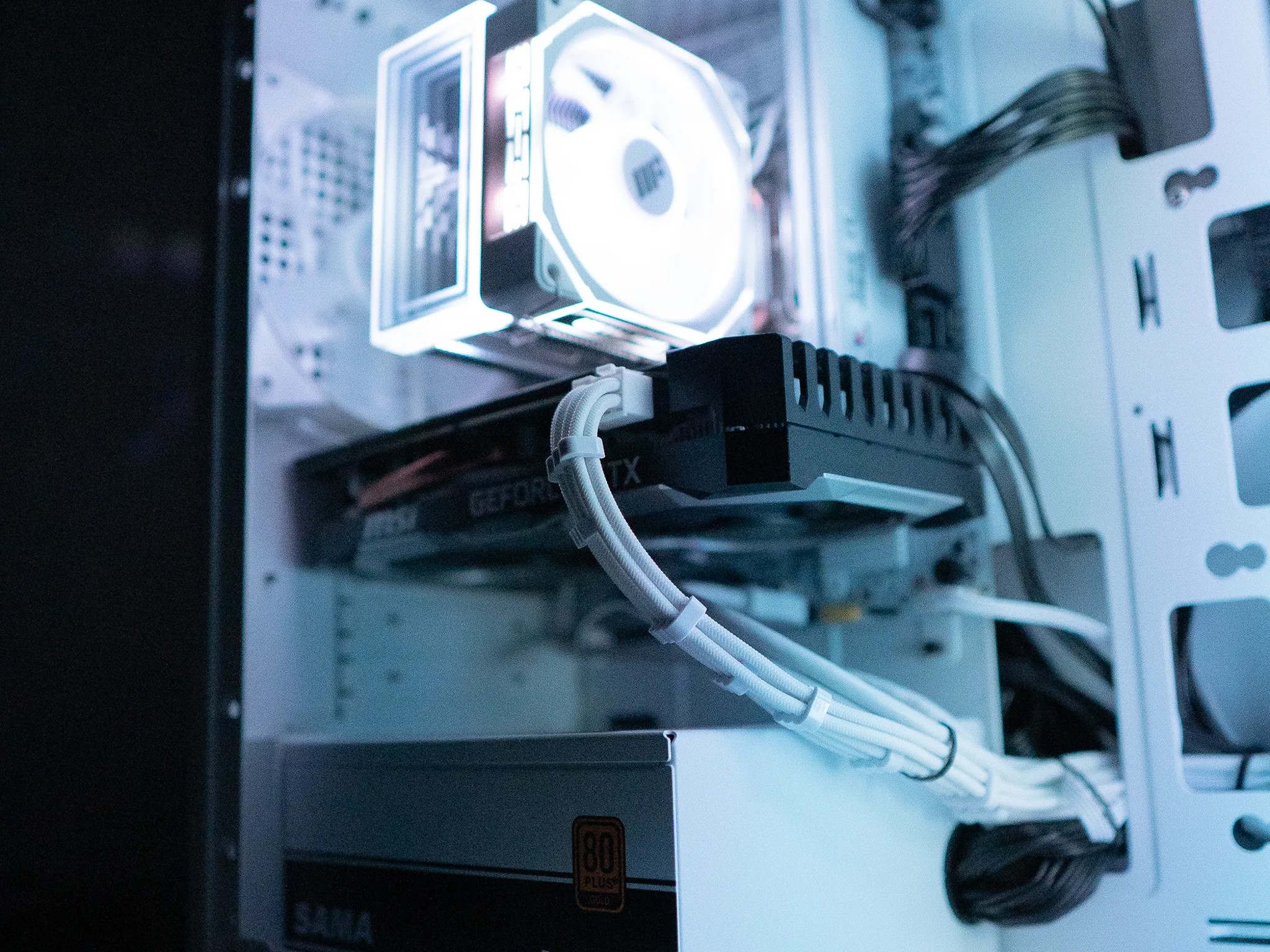 🌨🌨 | GTX 1660 Ti 6GB OC | INTEL XEON E5-2630 V4 | 16GB RAM | 750GB (SSD + HDD) | Arctic Snow 4.0