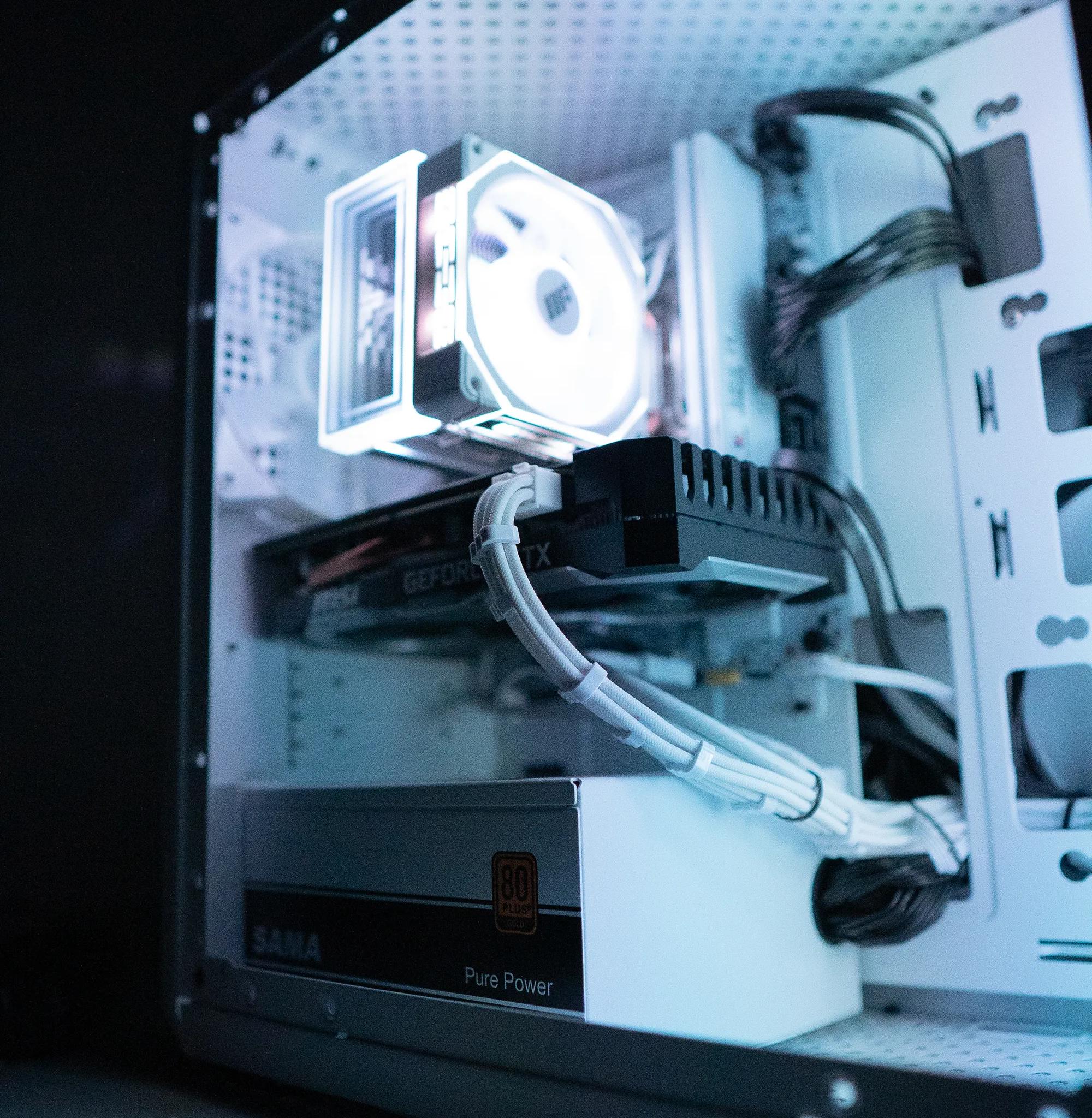 🌨🌨 | GTX 1660 Ti 6GB OC | INTEL XEON E5-2630 V4 | 16GB RAM | 750GB (SSD + HDD) | Arctic Snow 4.0