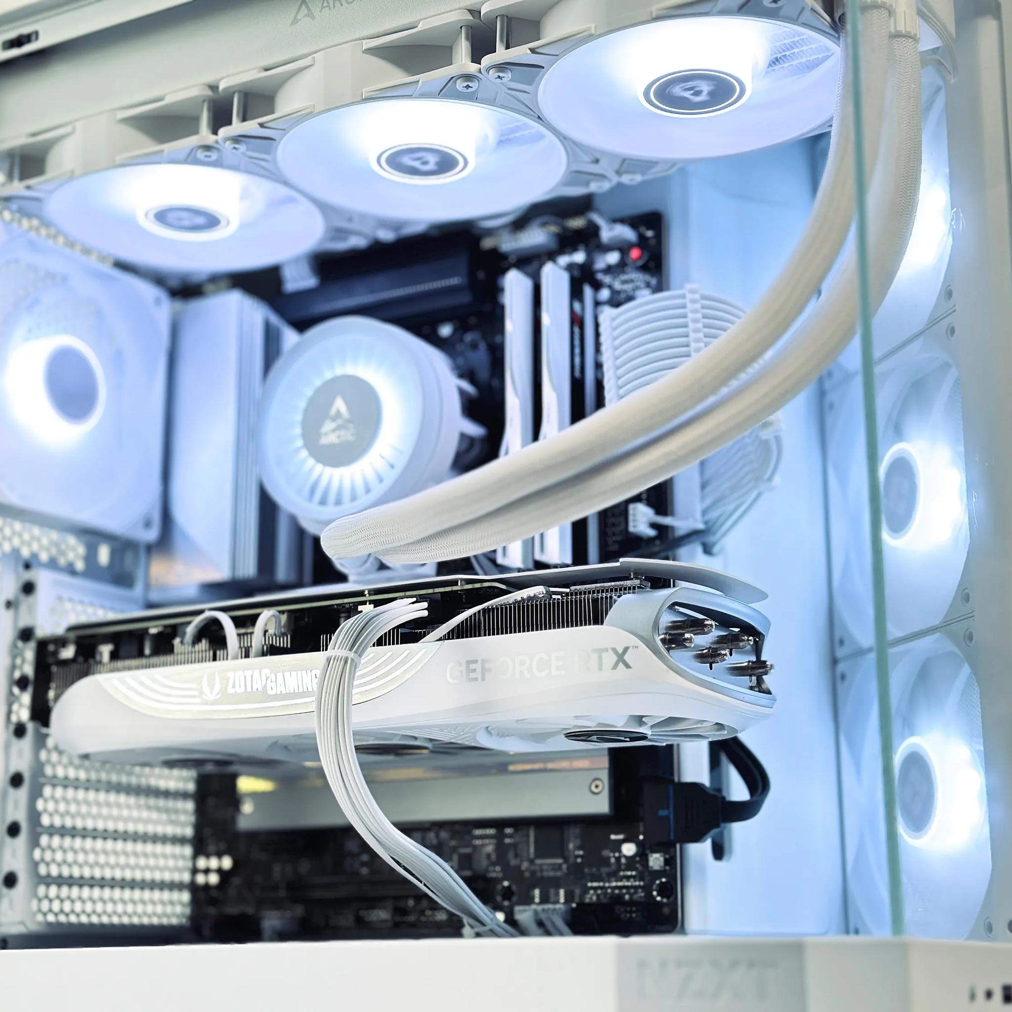 ❄️🤍🐻‍❄️Artic⚪Nvidia RTX 4070 Ti Super 16GB⚪Intel i9 12900KF 16 core⚪32GB DDR5⚪1TB NVME