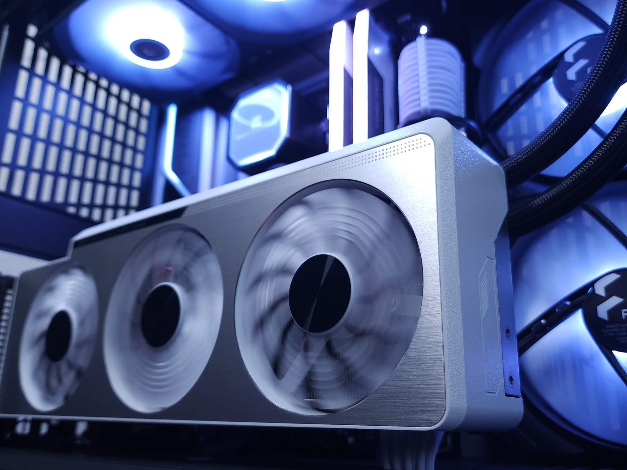 💙🤍RTX 3080 Ti | i7 12700K | 32GB 5200MHz DDR5 | 1TB NVMe Gen 4