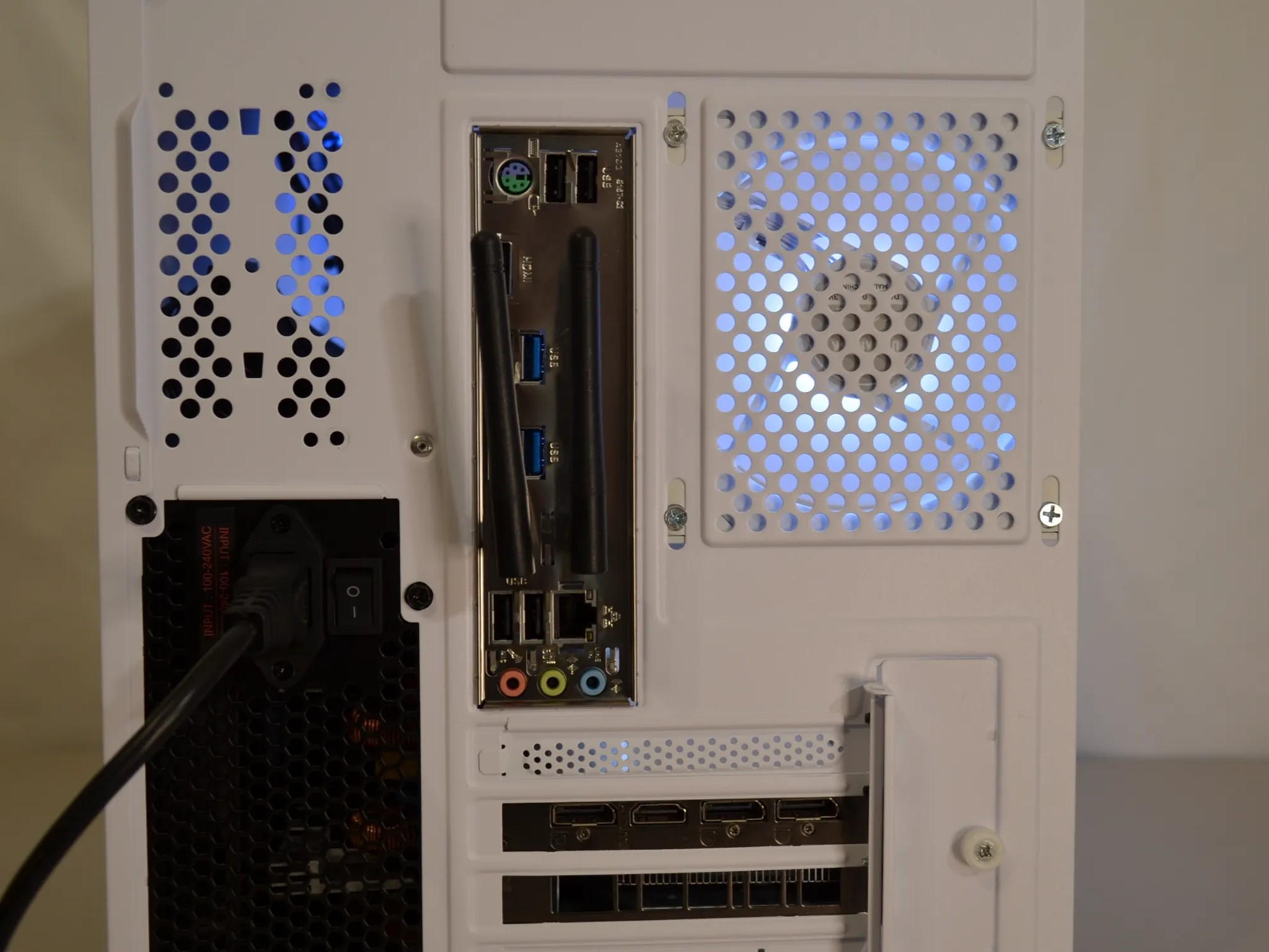 🧊Frostbite❄️- RX 5700 XT (Better than RTX 3060) | Ryzen 5 3600X | 1 TB NVMe