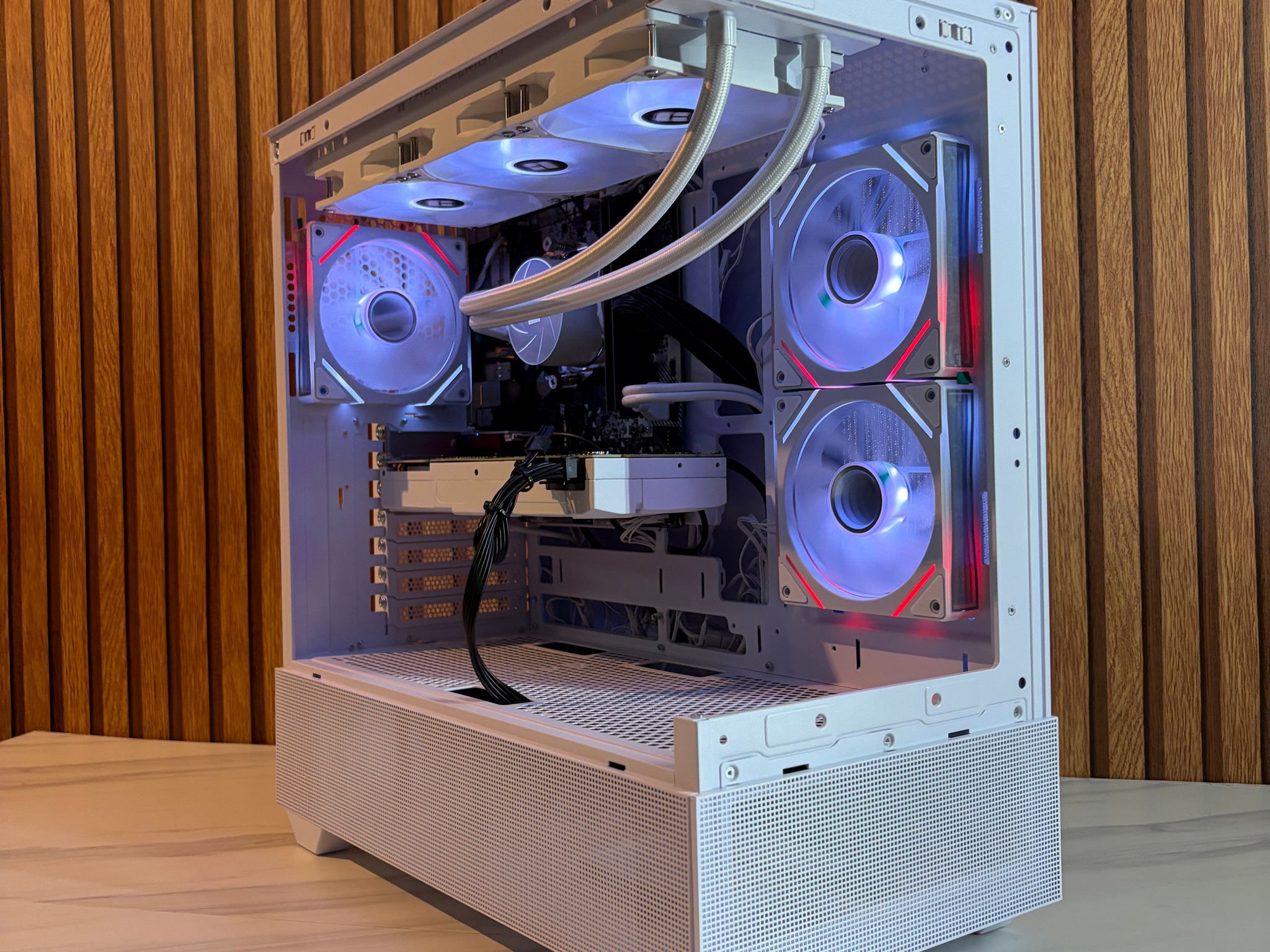 RTX 2080 SUPER | RYZEN 5 3600 | 500GB SSD | 16GB DDR4 | 550W | 360MM AIO