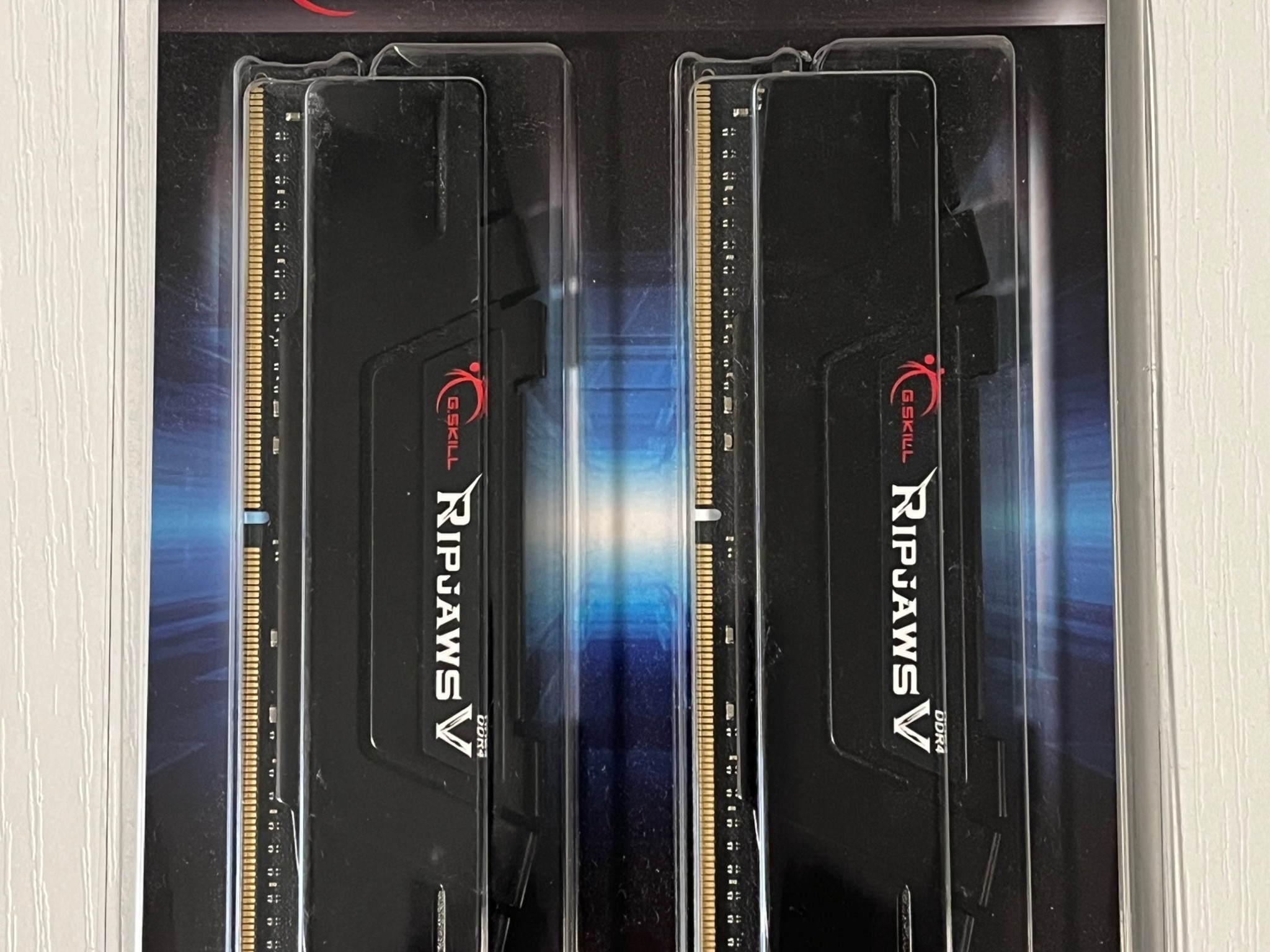 G.SKILL Ripjaws V Series (XMP) DDR4 RAM 32GB (2x16GB)