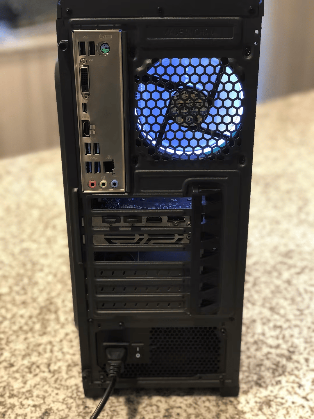 GTX 1650 Super/ Ryzen 5 2600x/ TUF B450 plus Custom PC