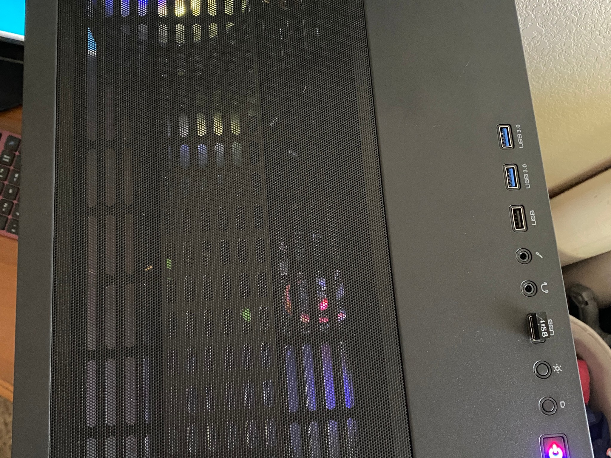 AMD Ryzen 5 2600, 32GB RAM, 512GB NVME + 2TB HDD,  RX 5600 XT 6GB