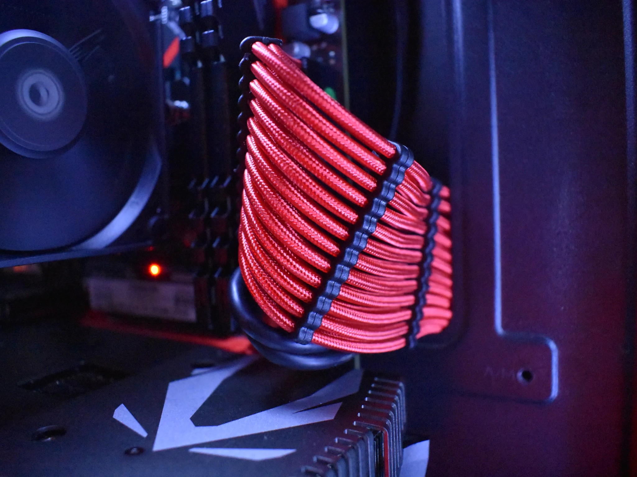 Gaming PC: RTX 2060 | Ryzen 5 3600 | 16GB DDR4 | 700w PSU